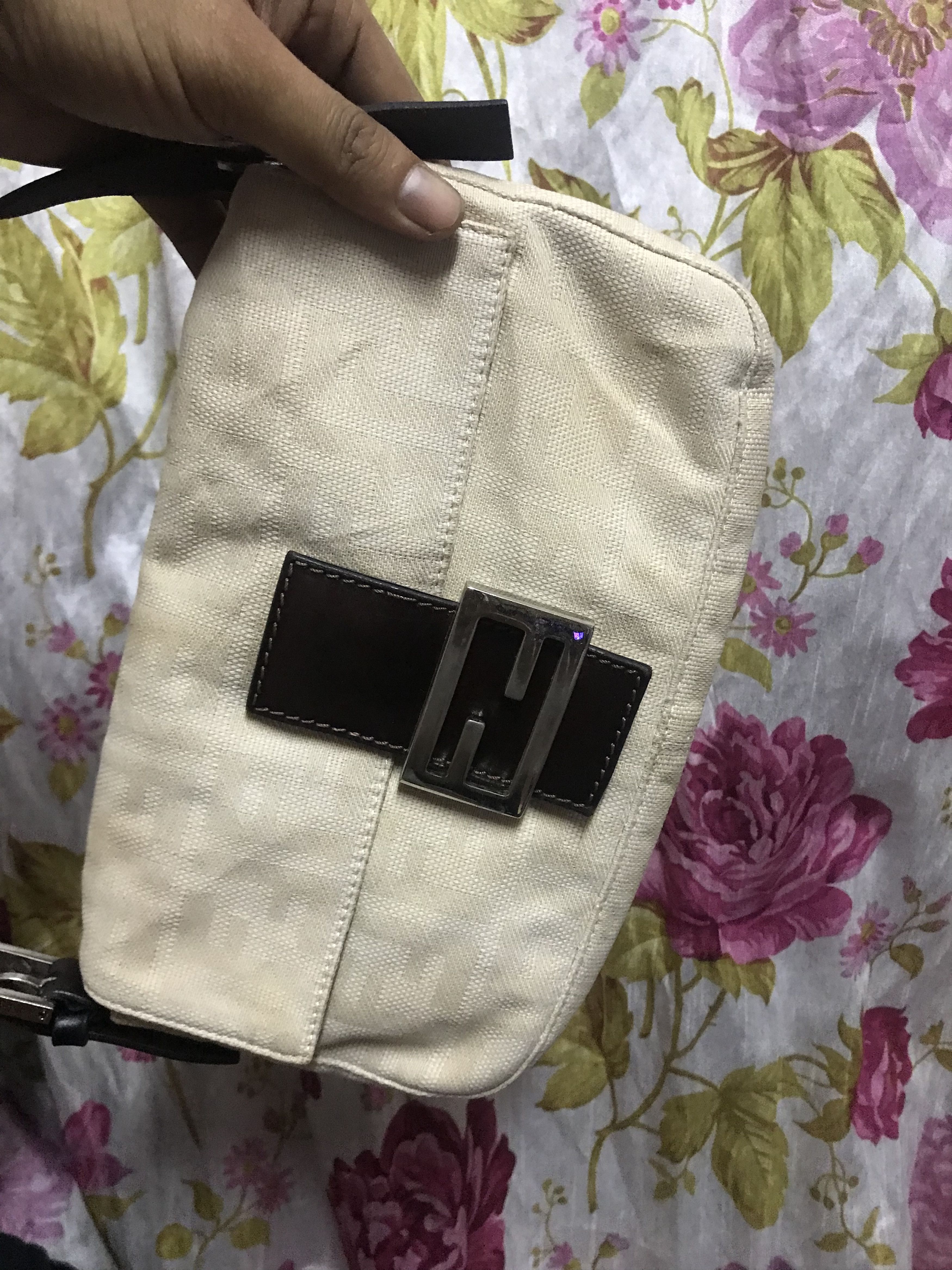 Fendi Authentic Fendi Monogram Mambgueta Size ONE SIZE - 10 Thumbnail