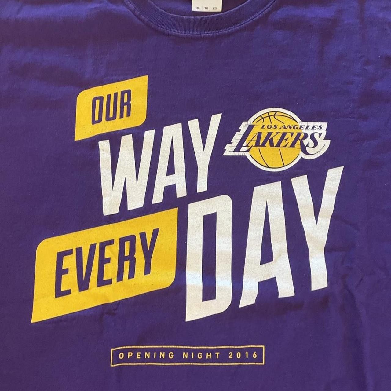 NBA 2016 Los Angeles Lakers Opening Night Promo T-Shirt Size US XL / EU 56 / 4 - 2 Thumbnail