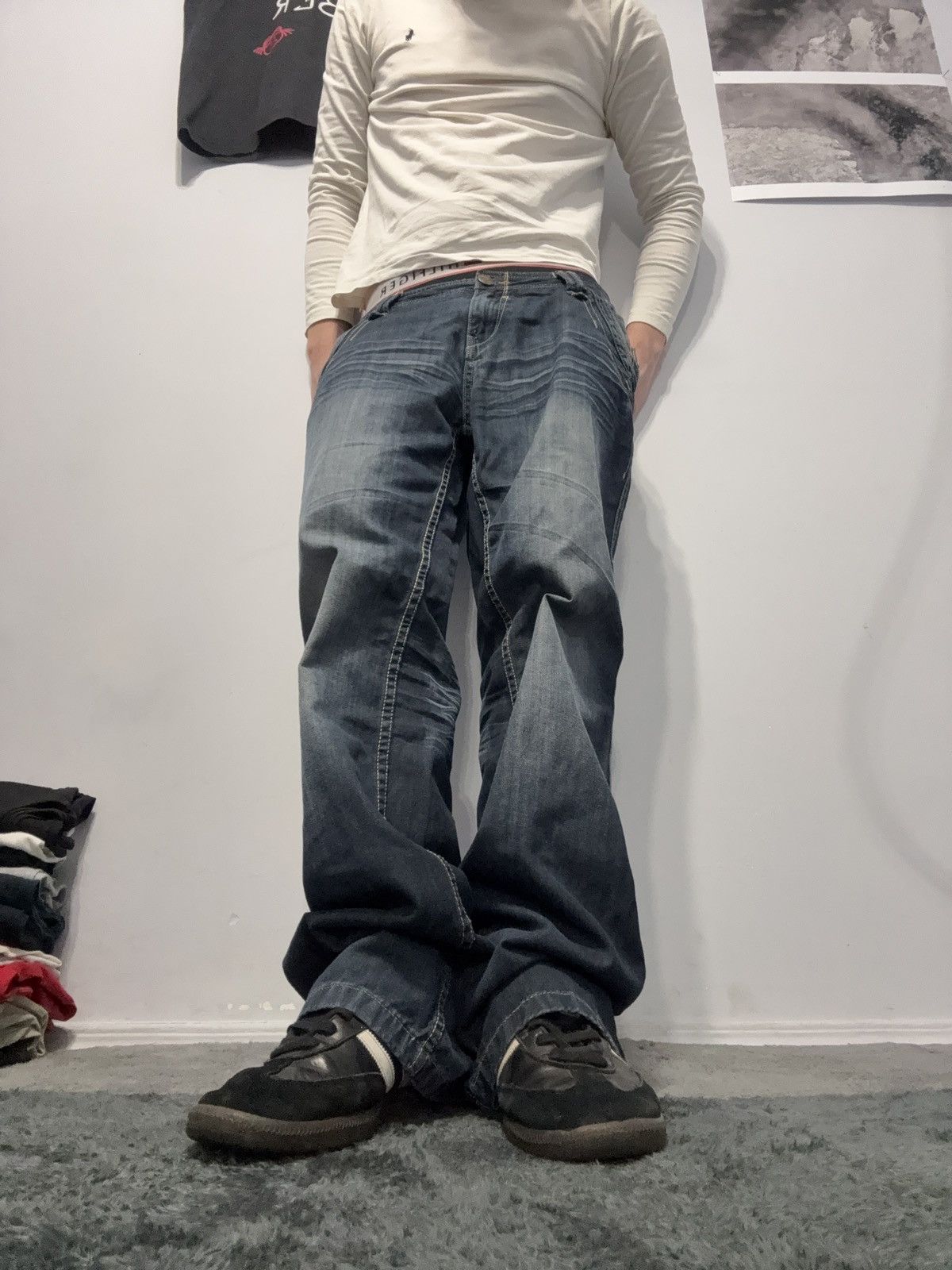 Japanese Brand Vintage Rare Washed Denim Distressed Y2K Baggy Jeans Size US 34 / EU 50 - 13 Thumbnail