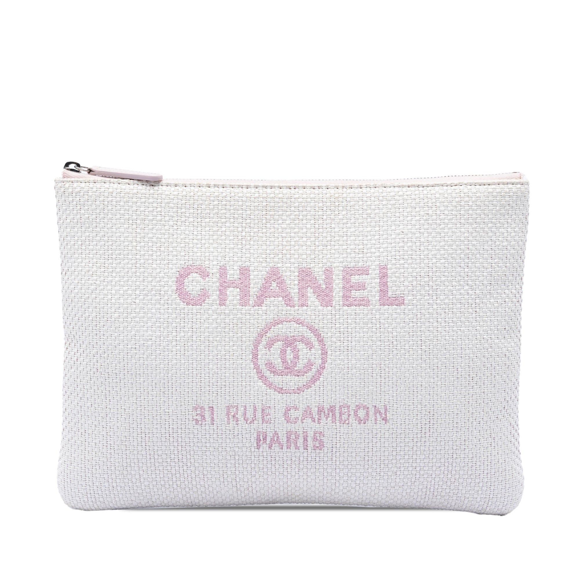Chanel Medium Raffia Deauville O Case Clutch Size ONE SIZE - 1 Thumbnail