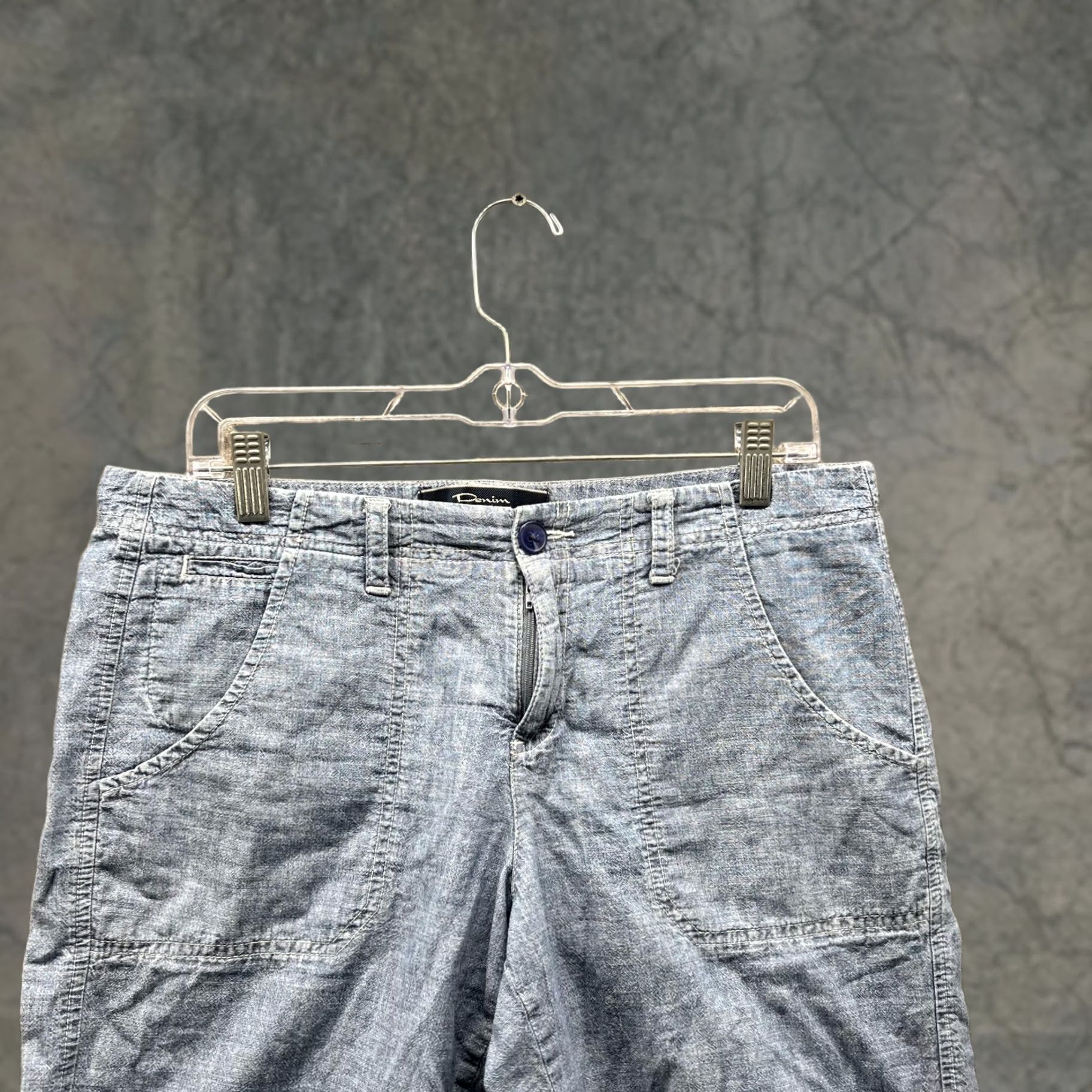 Tommy Bahama VINTAGE Tommy Bahama Shorts Women 6 Blue Denim Flat Front Chino Casual Cotton 8 In Inseam Mens Women Girls Size 28" / US 6 / IT 42 - 1 Thumbnail