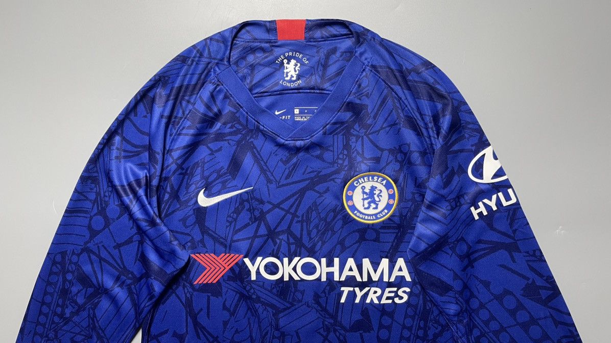 Nike CHELSEA NIKE 2019/2020 FOOTBALL HOME JERSEY #10 HAZARD Size US S / EU 44-46 / 1 - 3 Thumbnail