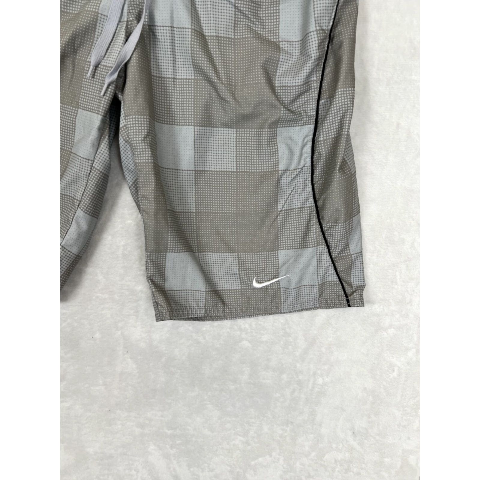 Nike VINTAGE Nike Swim Trunks Shorts Medium Gray Plaid Y2K Surf Mens Size US 31 - 2 Thumbnail