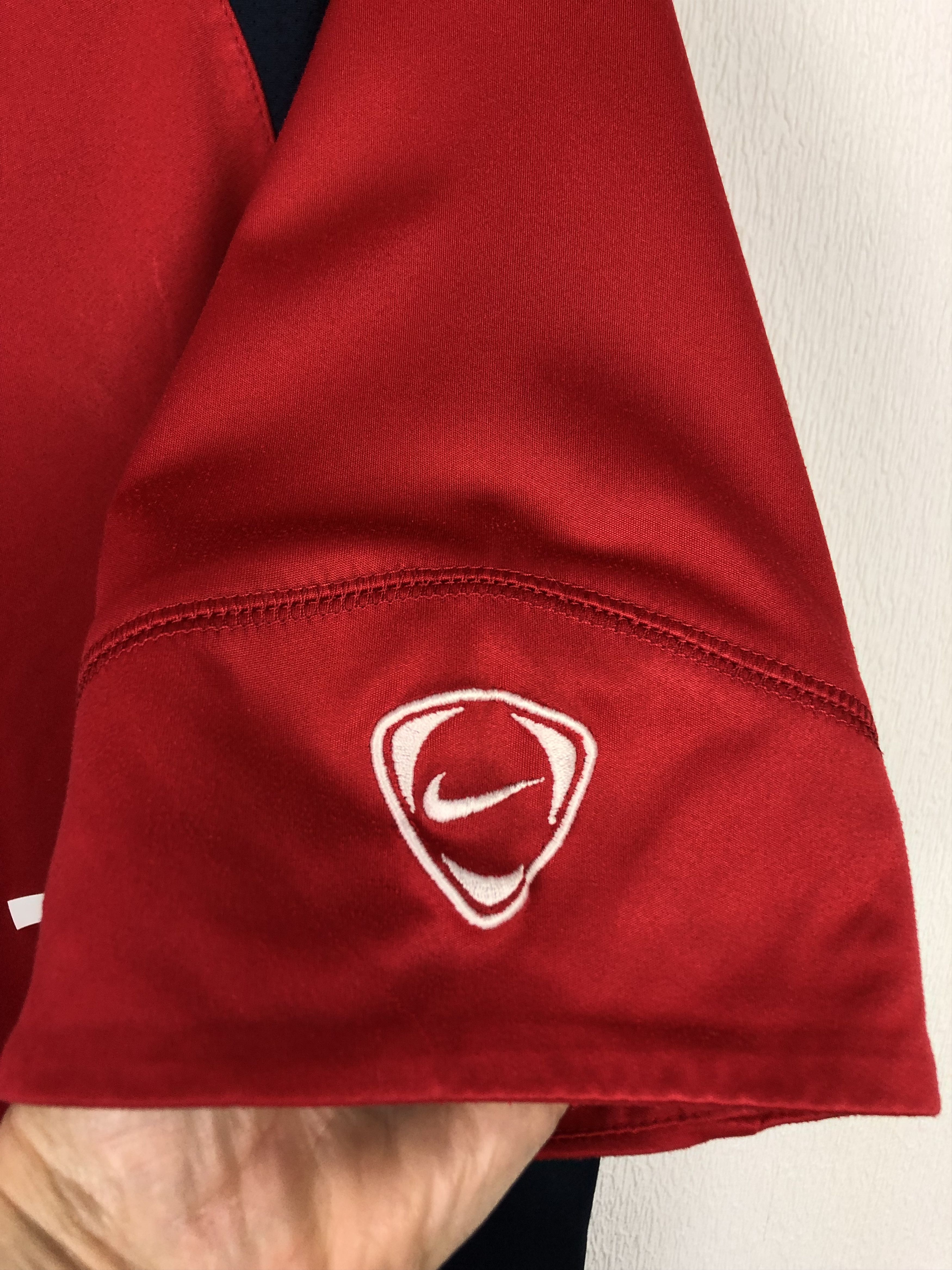 Nike Vintage Nike Arsenal o2 Football Train Shirt Jersey Tee Hype Size US L / EU 52-54 / 3 - 5 Thumbnail