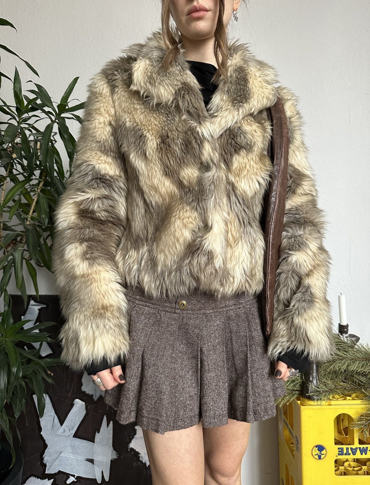 Japanese Brand Lipsy Gorgeous Faux Fur Coat Cropped Jacket Coquette Style Size L / US 10 / IT 46 - 3 Thumbnail