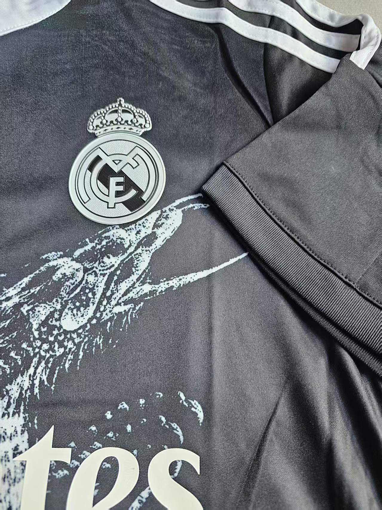 Other 2014 2015 Real Madrid Jersey XXL Size US XXL / EU 58 / 5 - 4 Thumbnail
