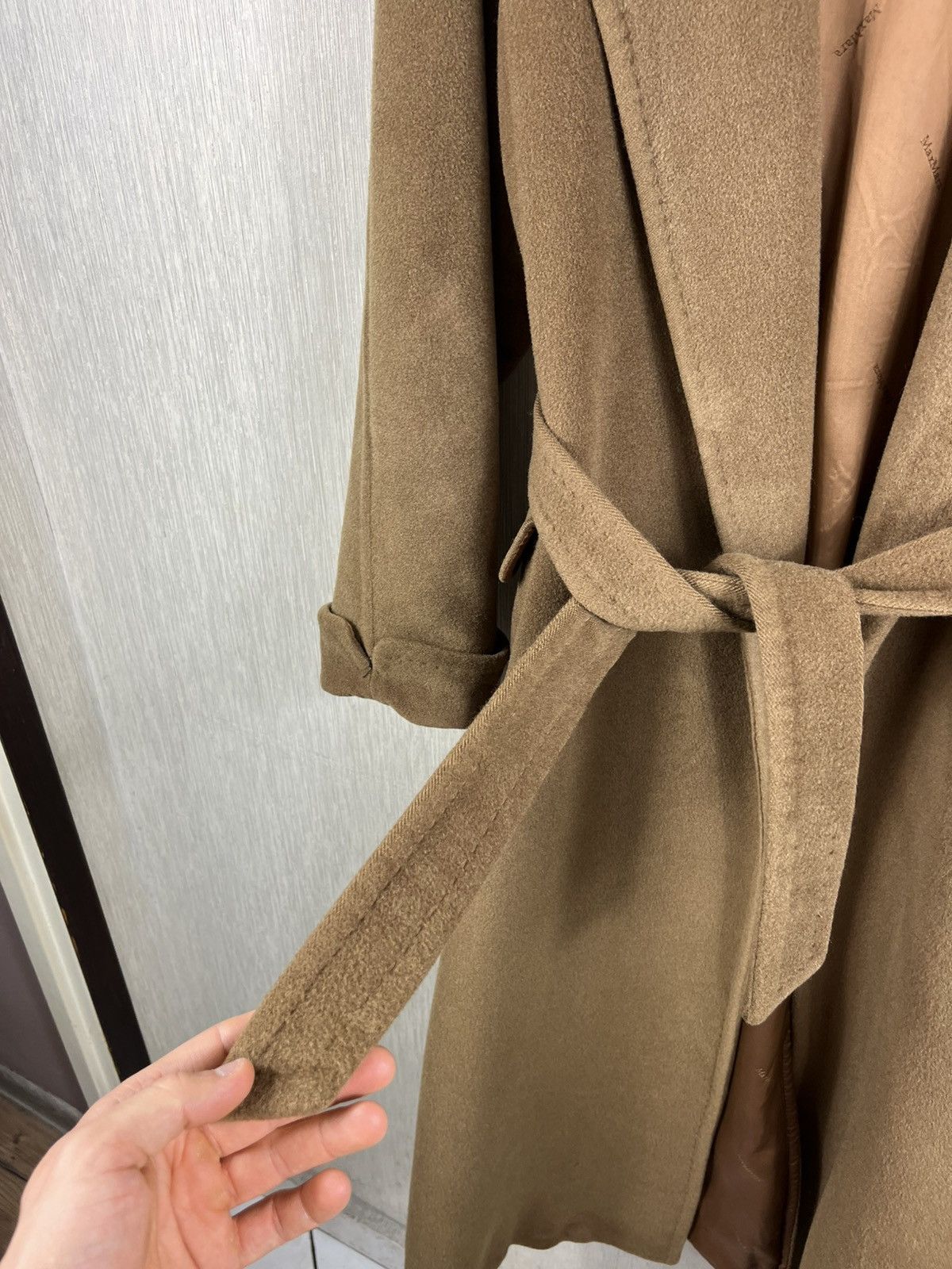 Max Mara Max Mara wool cashmere long coat luxury teddy bear old money Size M / US 6-8 / IT 42-44 - 10 Thumbnail