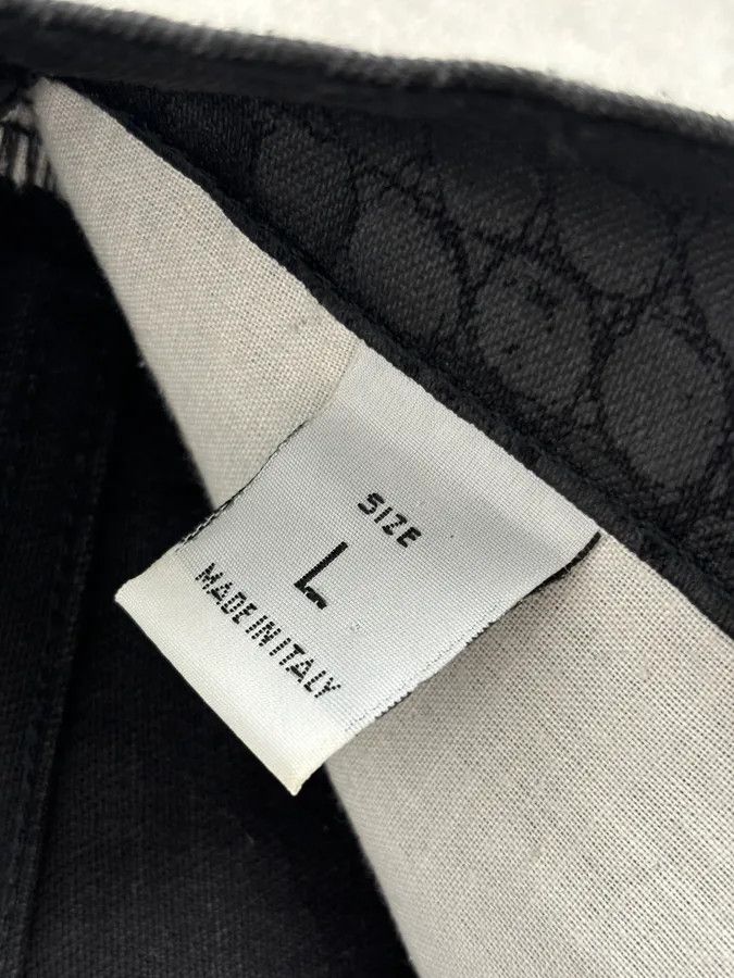 Roberto Cavalli 2000s Roberto Cavalli Crocodile Effect Obscure Black Pants Size US 32 / EU 48 - 13 Thumbnail