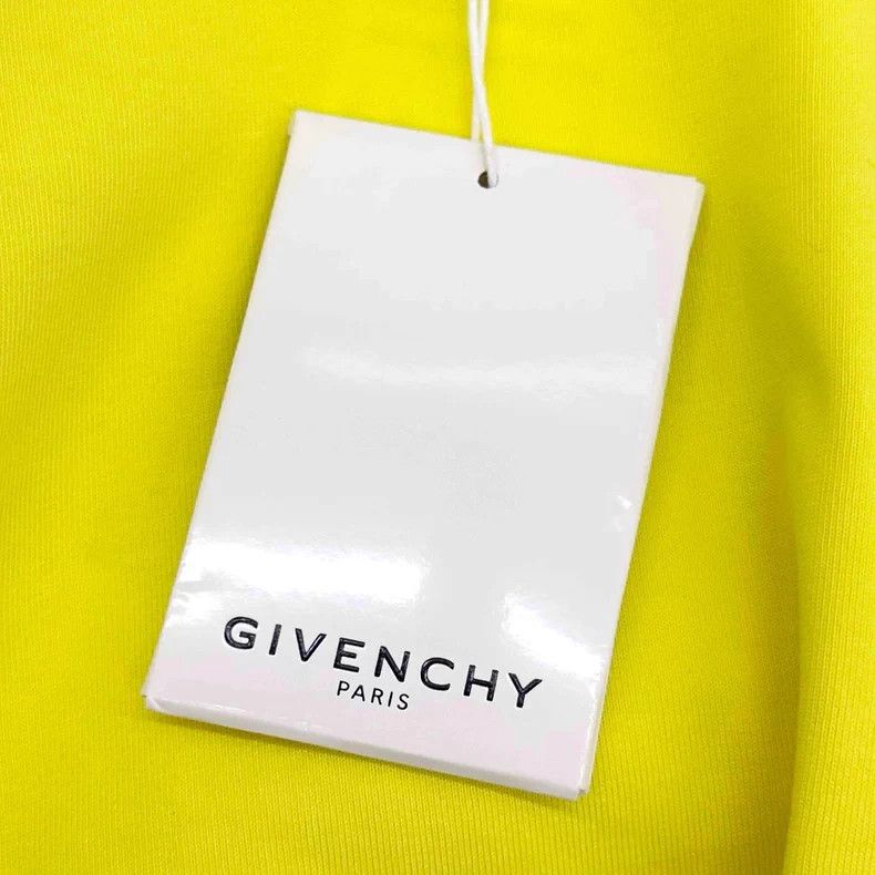 Givenchy Givenchy Side Logo Lemon Yellow Short Sleeve T-Shirt Size US XL / EU 56 / 4 - 3 Thumbnail