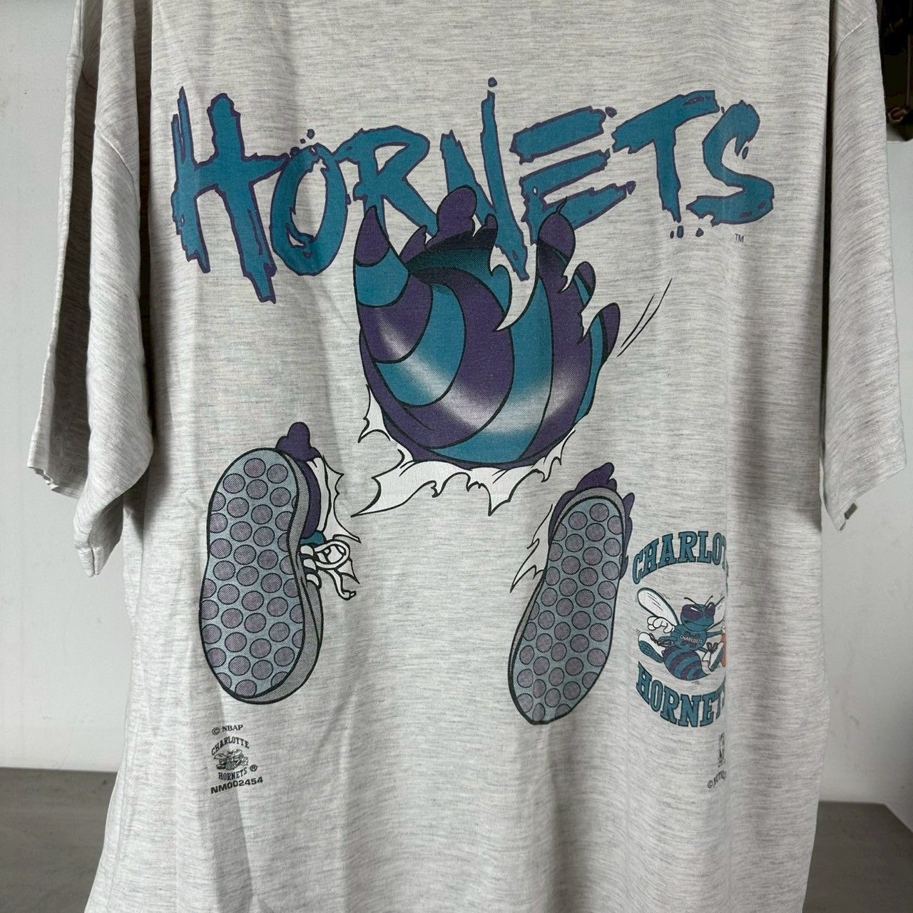 NBA × Vintage ​Vintage 90s Charlotte Hornets Mascot Breakthrough NBA Tee Size US XL / EU 56 / 4 - 3 Thumbnail