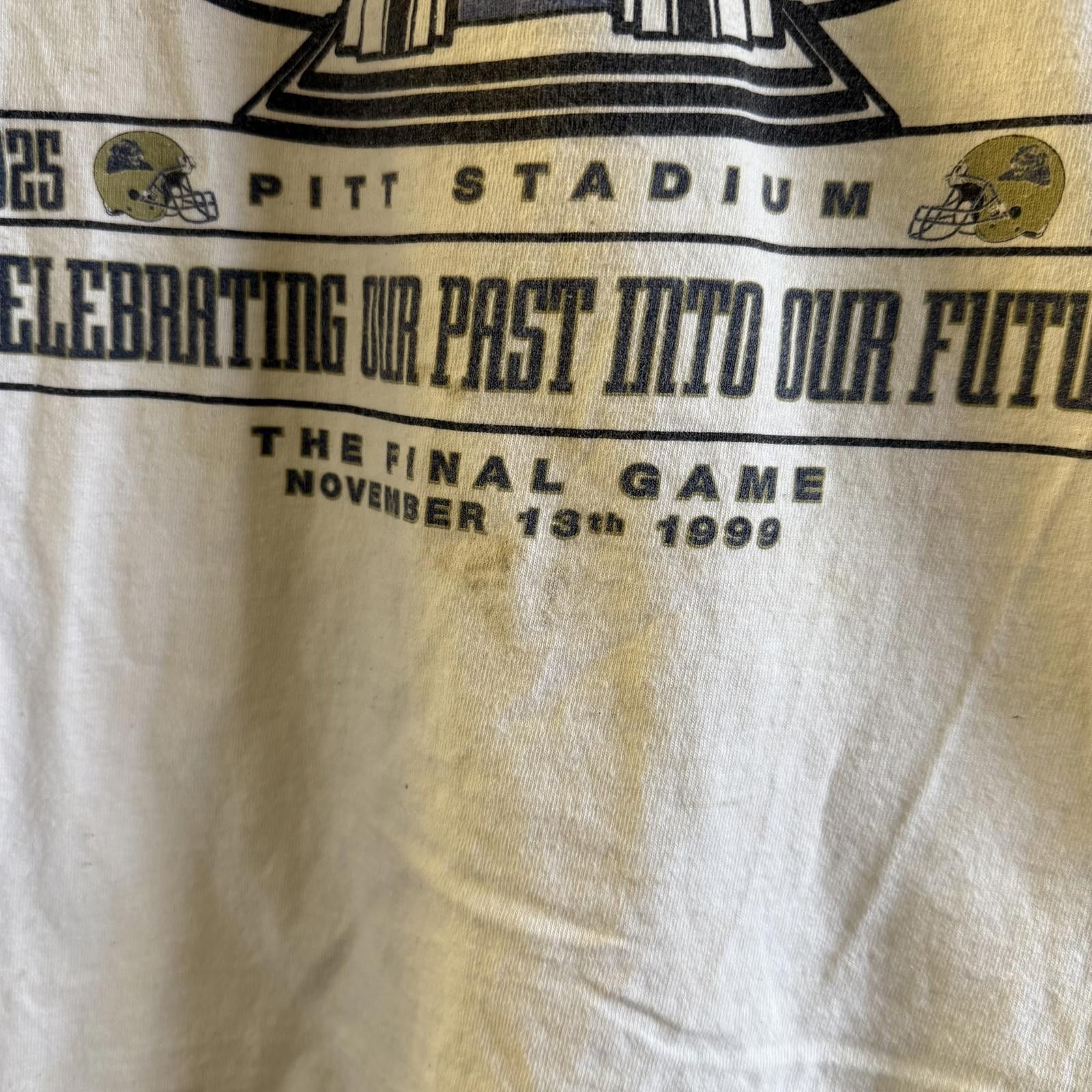 Champion Vintage Pitt vs. Notre Dame Pitt Stadium Final Game Tee Size US L / EU 52-54 / 3 - 8 Thumbnail