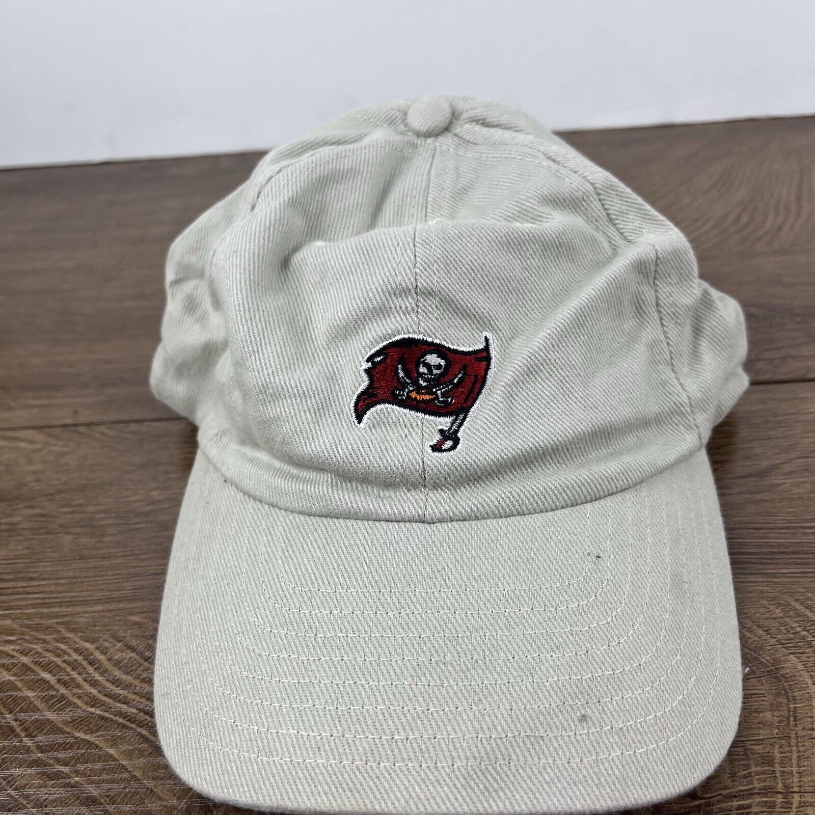 Other Tampa Bay Buccaneers Hat Bucs Adjustable Hat Tan Hat Adjusta Size ONE SIZE - 8 Thumbnail
