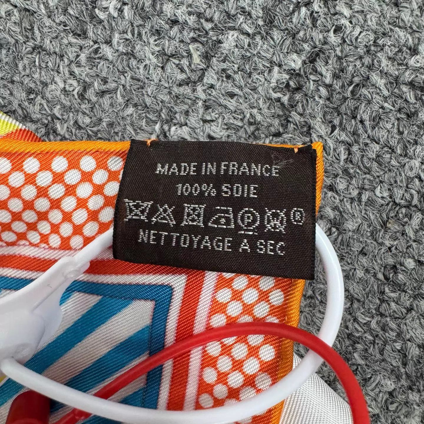 Hermes Hermes Pop Pegasus Silk Scarf Orange 45x45 Rare Discontinued Size ONE SIZE - 4 Thumbnail