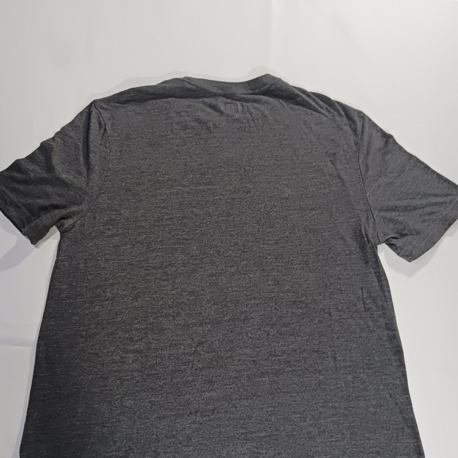 NBA NBA Miami Heat T-Shirt Mens Medium Gray Short Sleeve Graphic Size ONE SIZE - 11 Thumbnail
