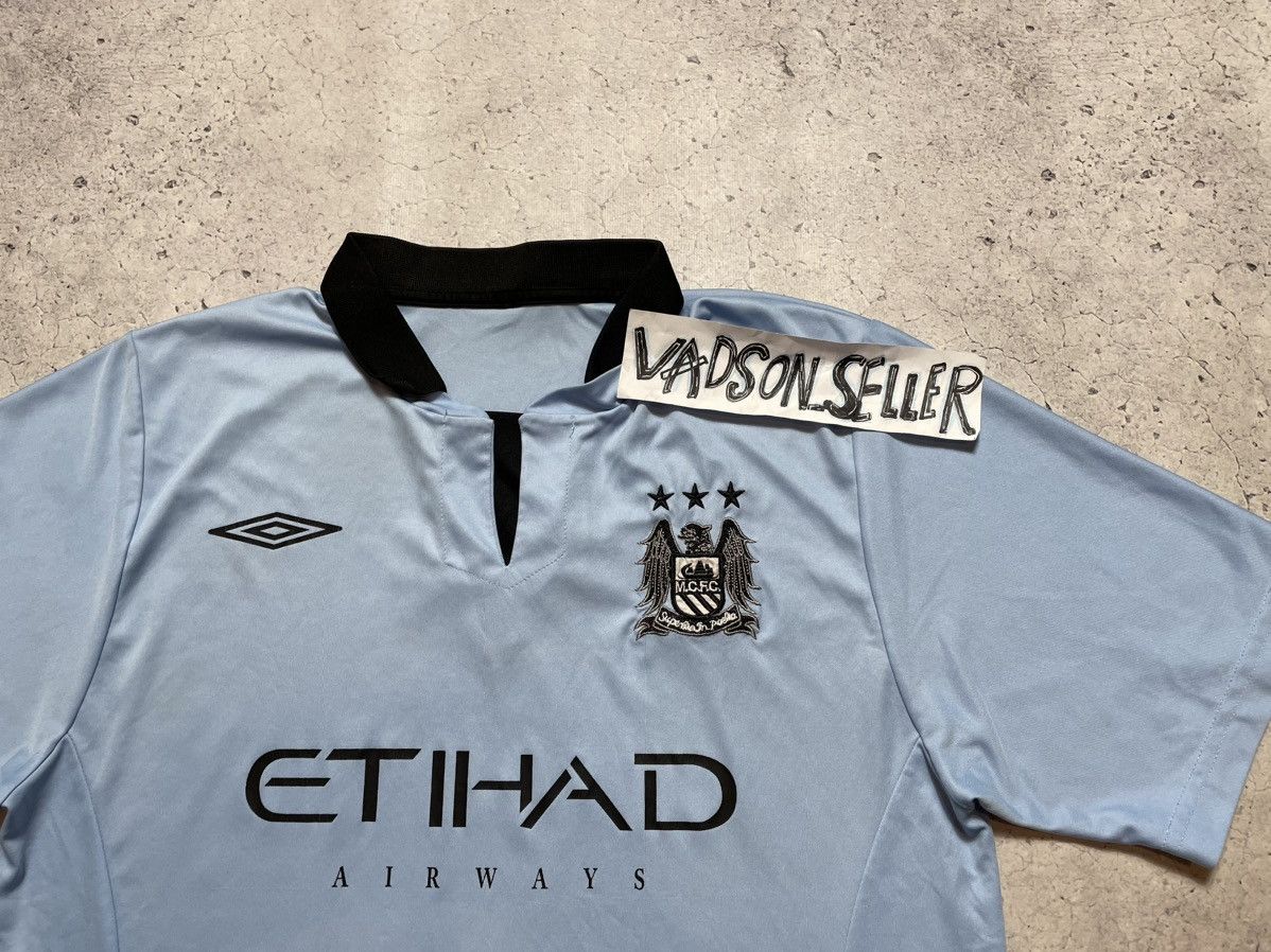 Umbro Vintage Umbro FC Manchester City Y2K Soccer Jersey Size US L / EU 52-54 / 3 - 5 Thumbnail