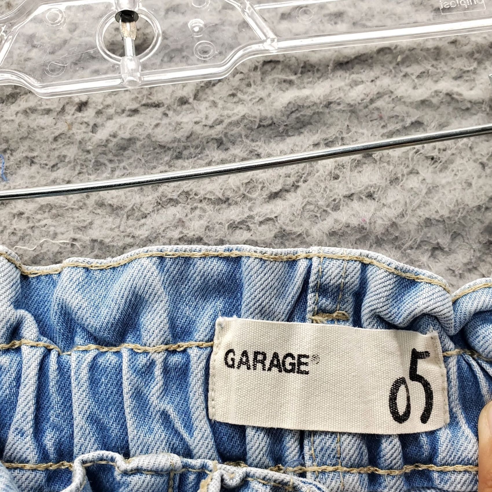 Garage Garage Paperbag Shorts Womens Size 5 Blue Denim Belted Waist Slash Pockets Cuffed Size 27" / US 4 / IT 40 - 7 Thumbnail