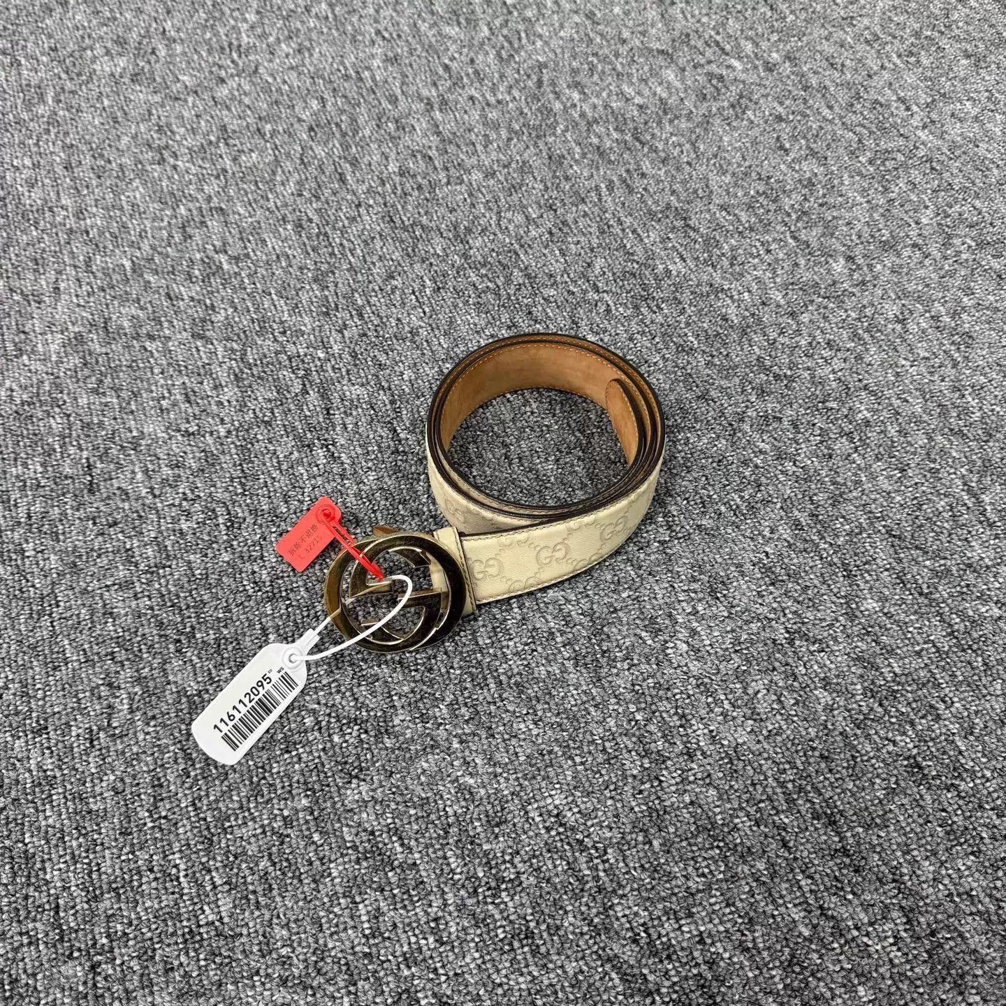 Gucci Beige Logo Buckle Belt Size ONE SIZE - 1 Thumbnail