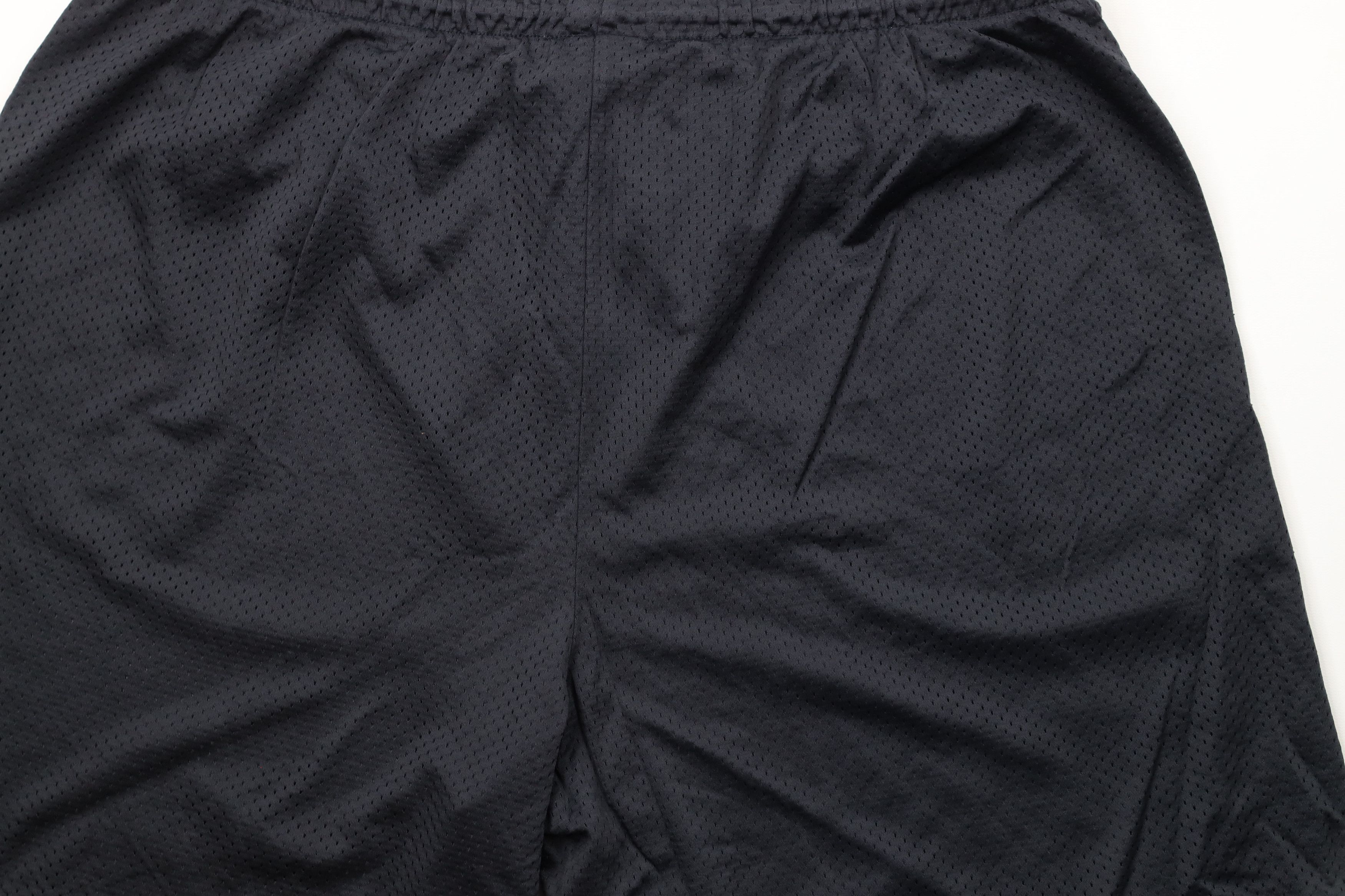 New Balance × Vintage Vintage 90s New Balance Knee Mesh Shorts Black Polyester Size US 38 / EU 54 - 10 Thumbnail