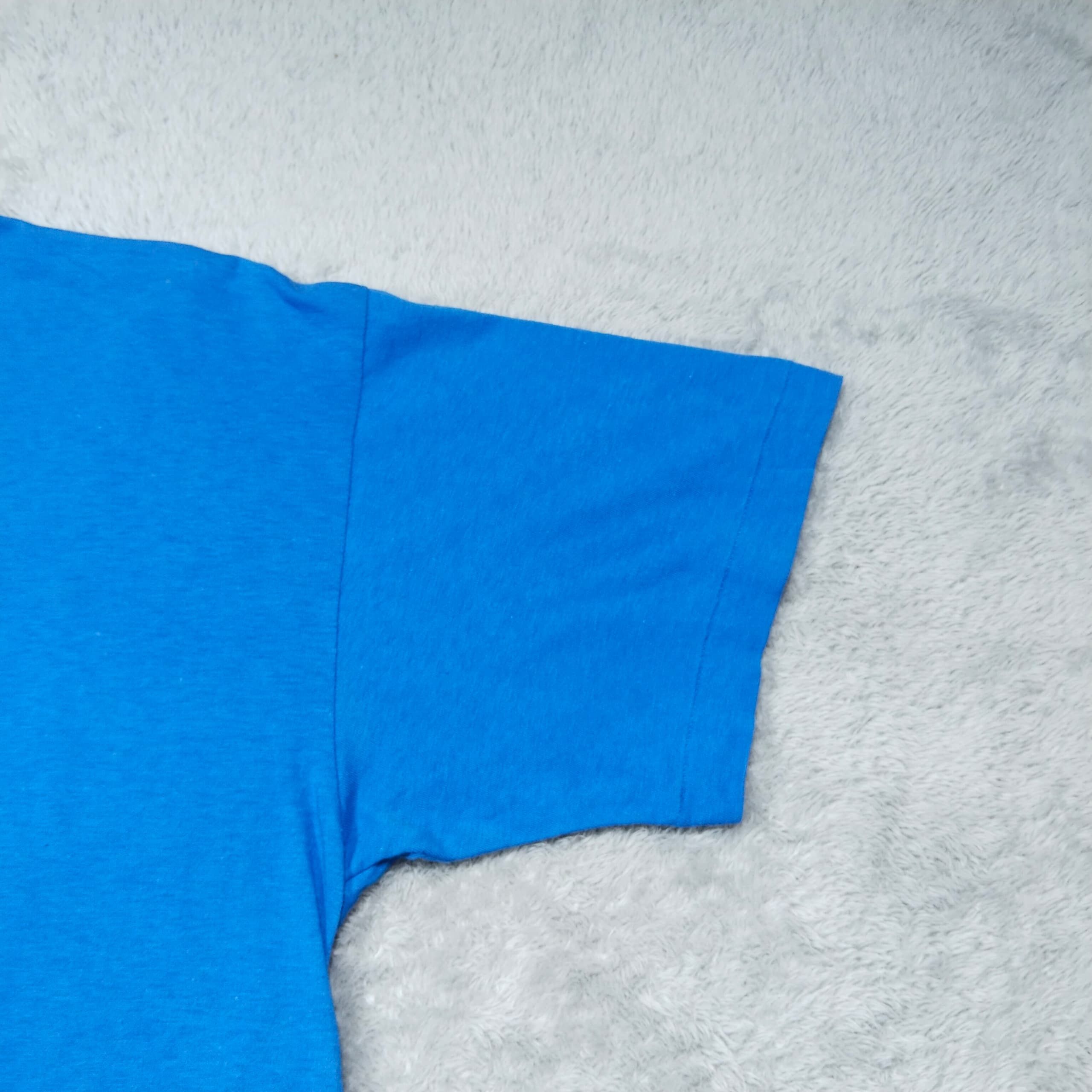 Vintage × Warner Bros VINTAGE 2001 FRIENDS WARNER BROS PROMO T SHIRT Size US M / EU 48-50 / 2 - 6 Thumbnail