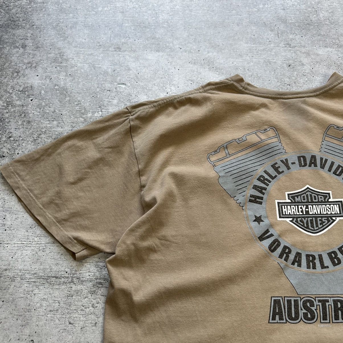 Harley Davidson Harley Davidson Austria T-shirt Beige Men’s Size 2XL Size US XXL / EU 58 / 5 - 11 Thumbnail