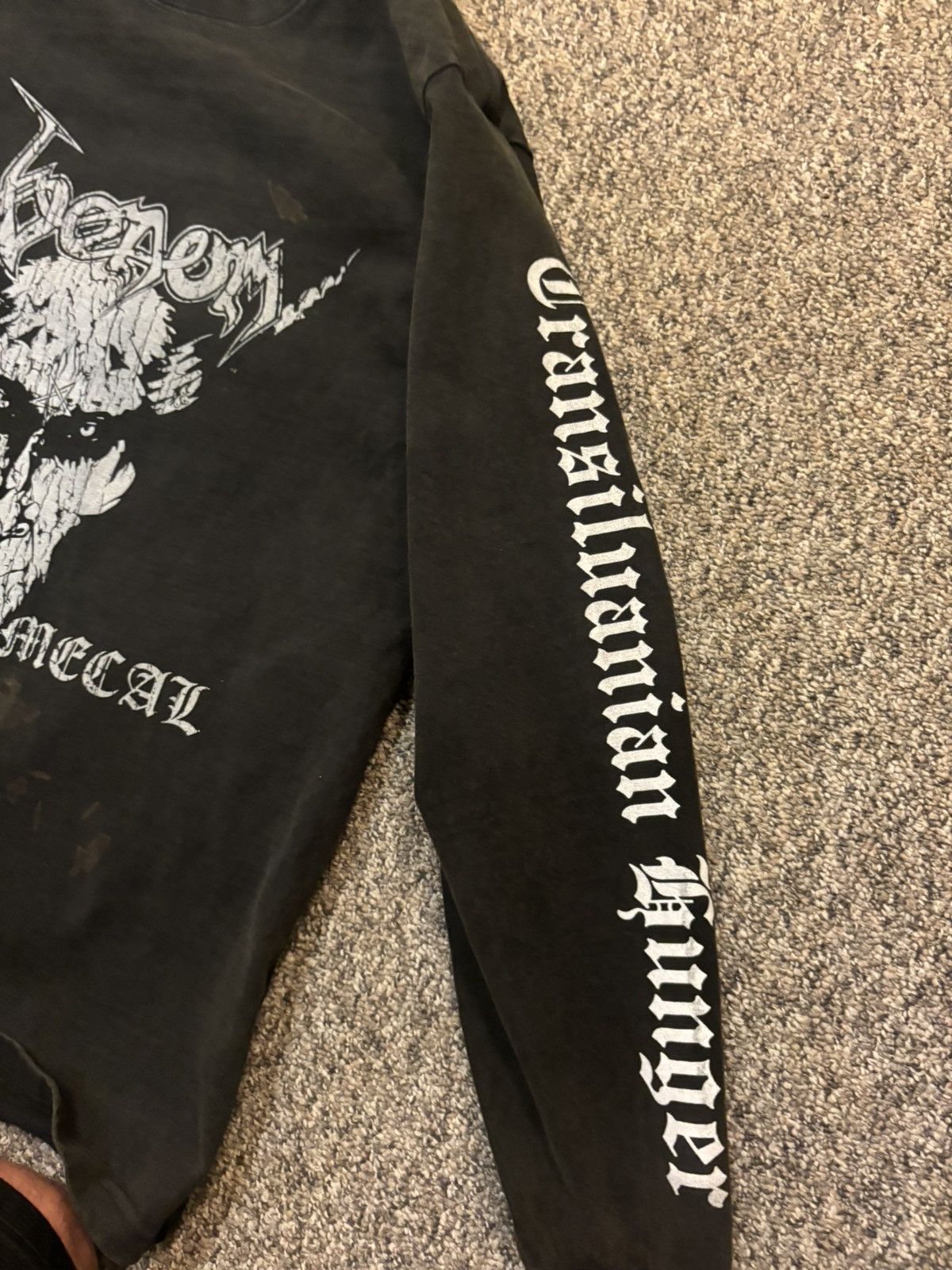 Vintage Venom black metal longsleeve Size US M / EU 48-50 / 2 - 3 Thumbnail