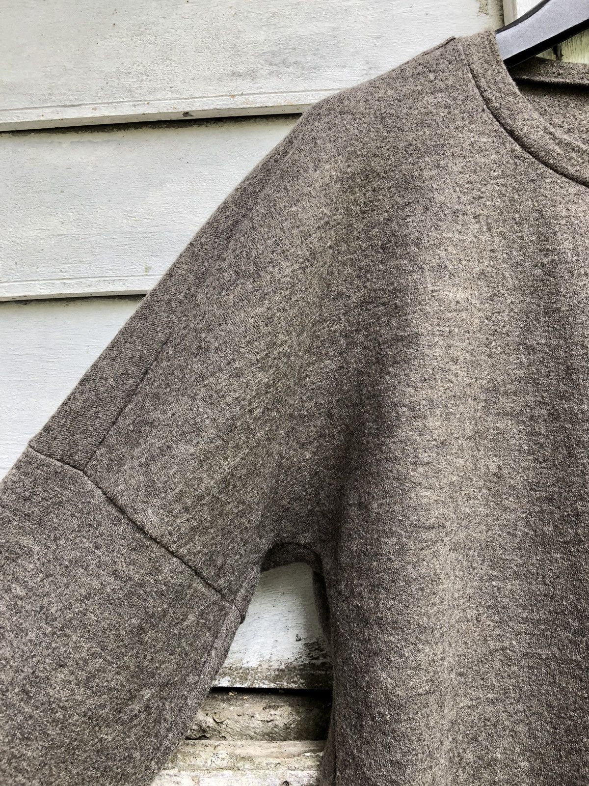 Attachment × Japanese Brand × Kazuyuki Kumagai Attachment Attachment Over Shoulder 100% Wool Sweater Size US L / EU 52-54 / 3 - 5 Thumbnail