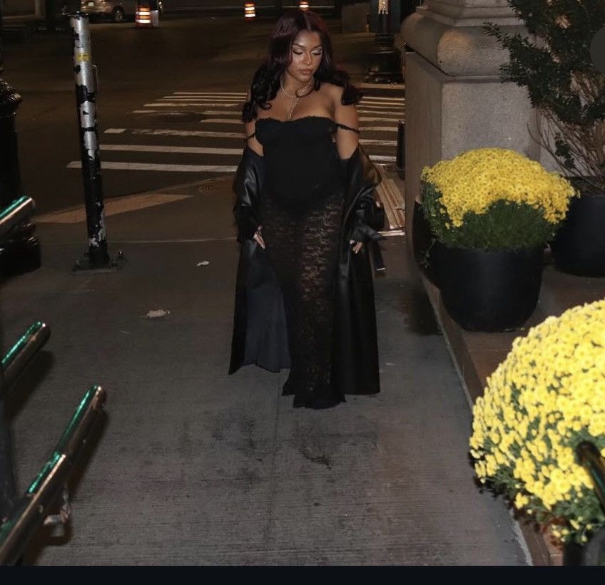 Black lace dress Outcast