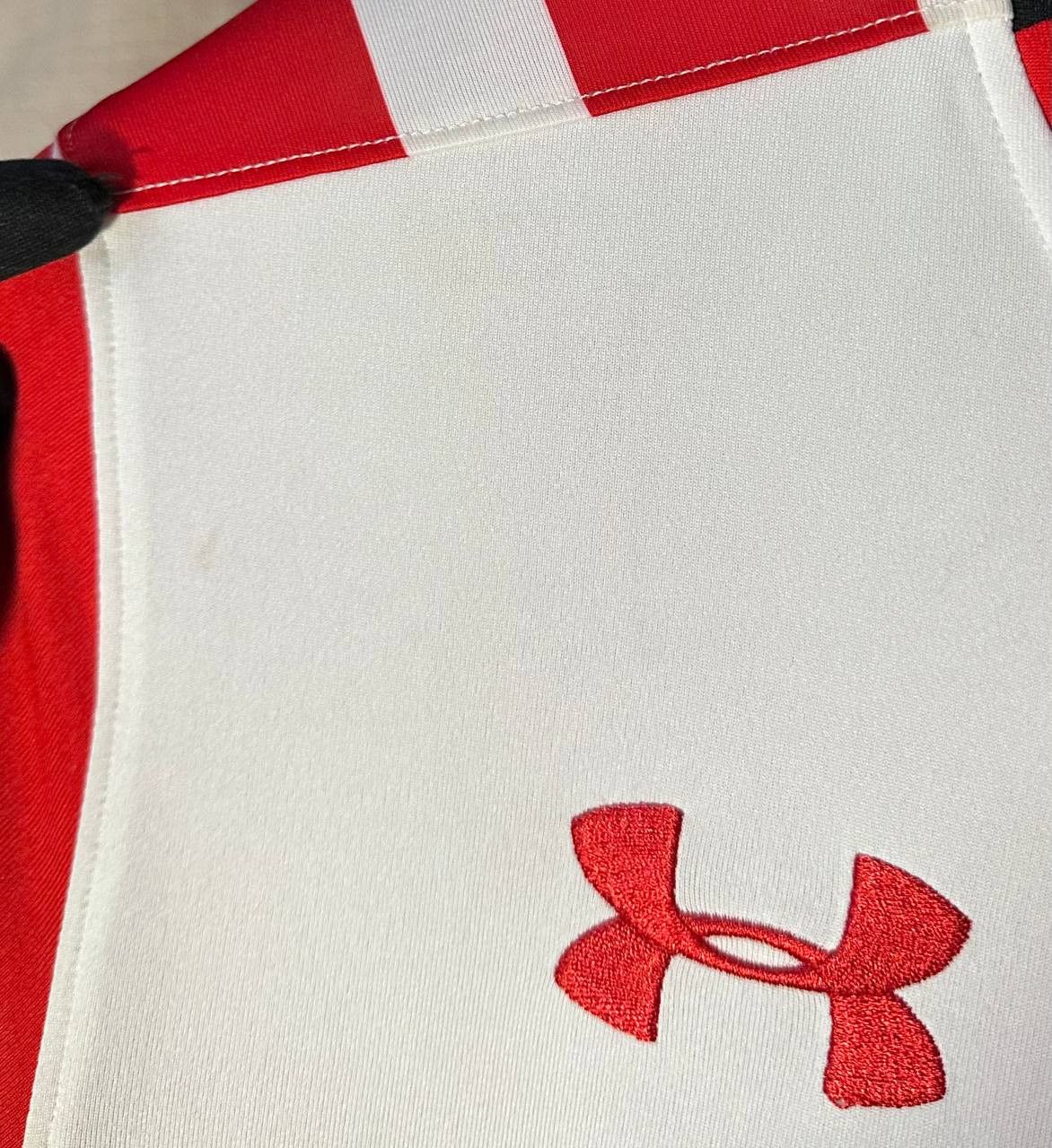 Under Armour Southampton 2016/17 home football shirt jersey Under Armour Size US XL / EU 56 / 4 - 2 Thumbnail
