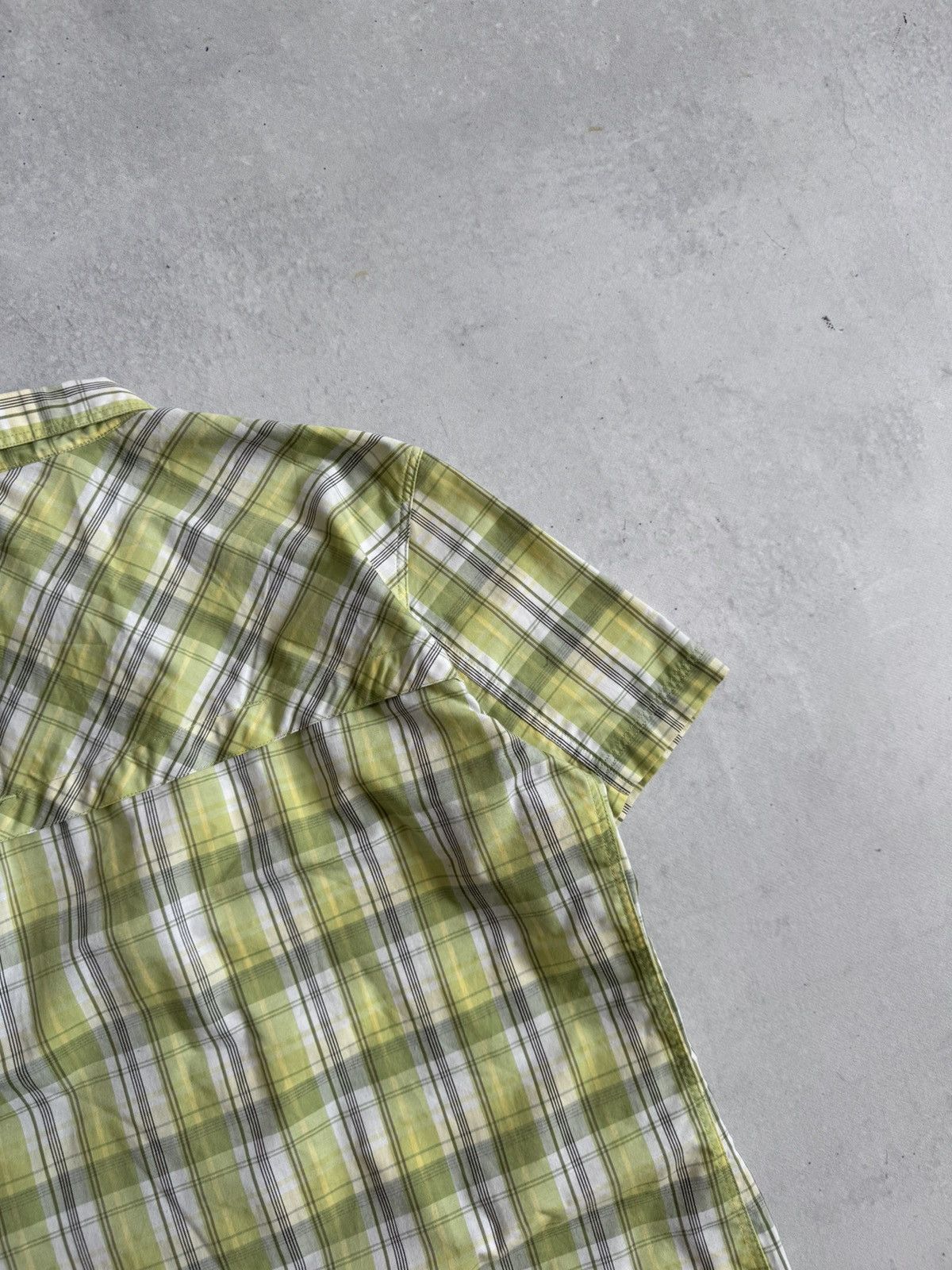 Fjallraven Fjällräven Short Sleeve Men’s Lightweight Outdoor Shirt Size US L / EU 52-54 / 3 - 14 Thumbnail