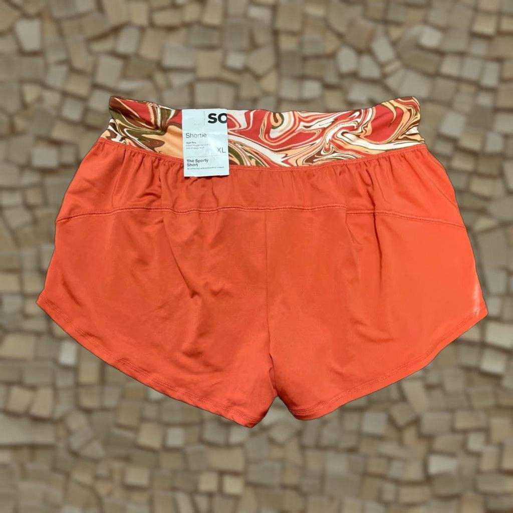 Vintage SO Shorts Women XL White Green Orange Sporty Pant NWT Seasonal Athletic Casual Modern 3 in Inseam Size 40" / US 18 - 1 Thumbnail