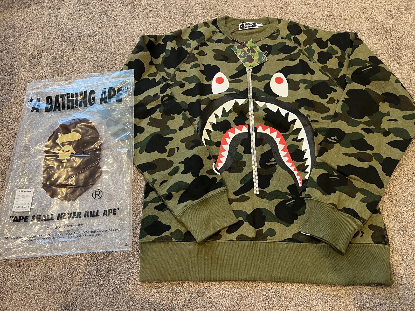 Bape 1st Camo Shark Crewneck Size US XL / EU 56 / 4 - 1 Thumbnail