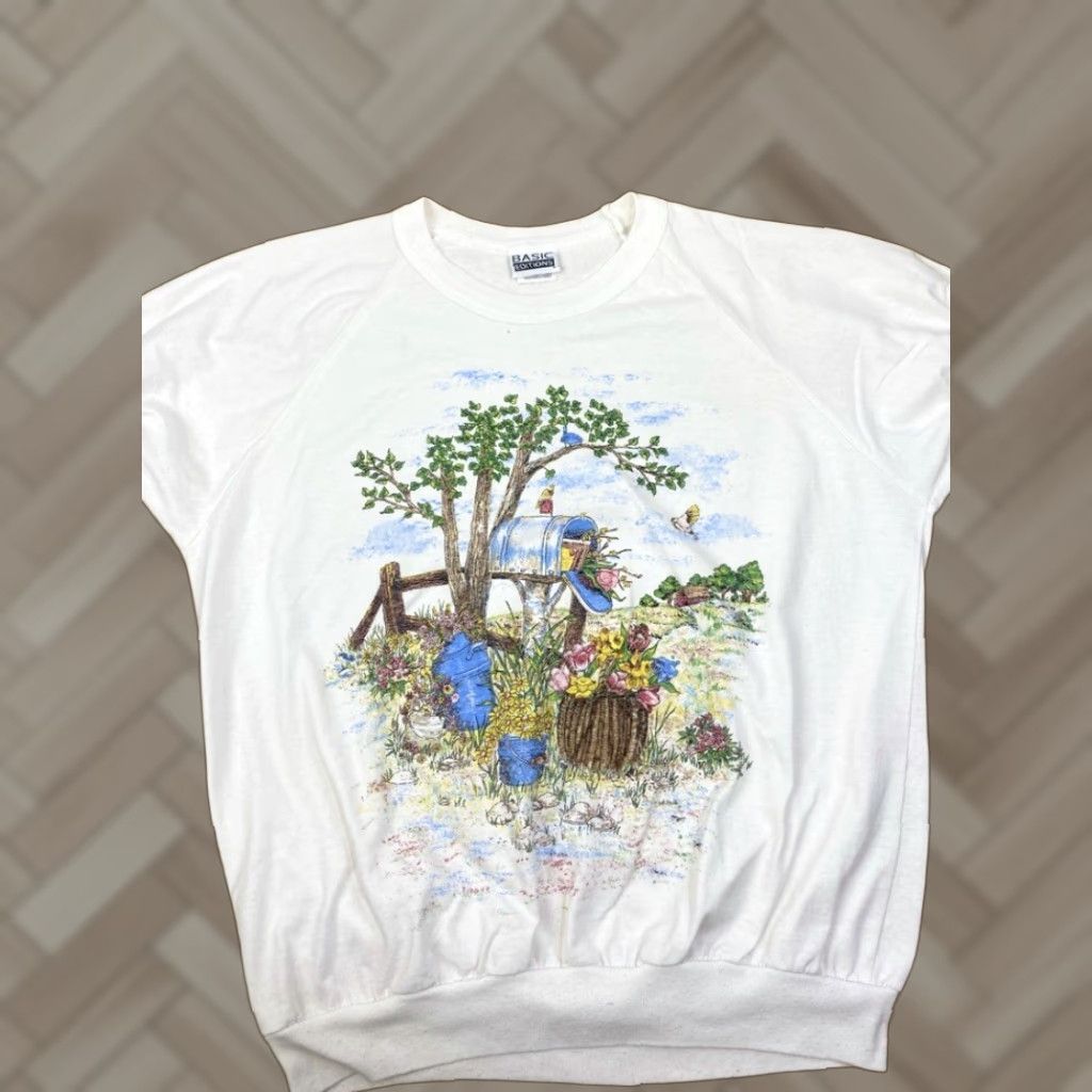 Basic Editions Basic Editions Oversized White Cotton Blend Floral Graphic Sweater L 1990s Casual Womens Men? Size L / US 10 / IT 46 - 1 Thumbnail