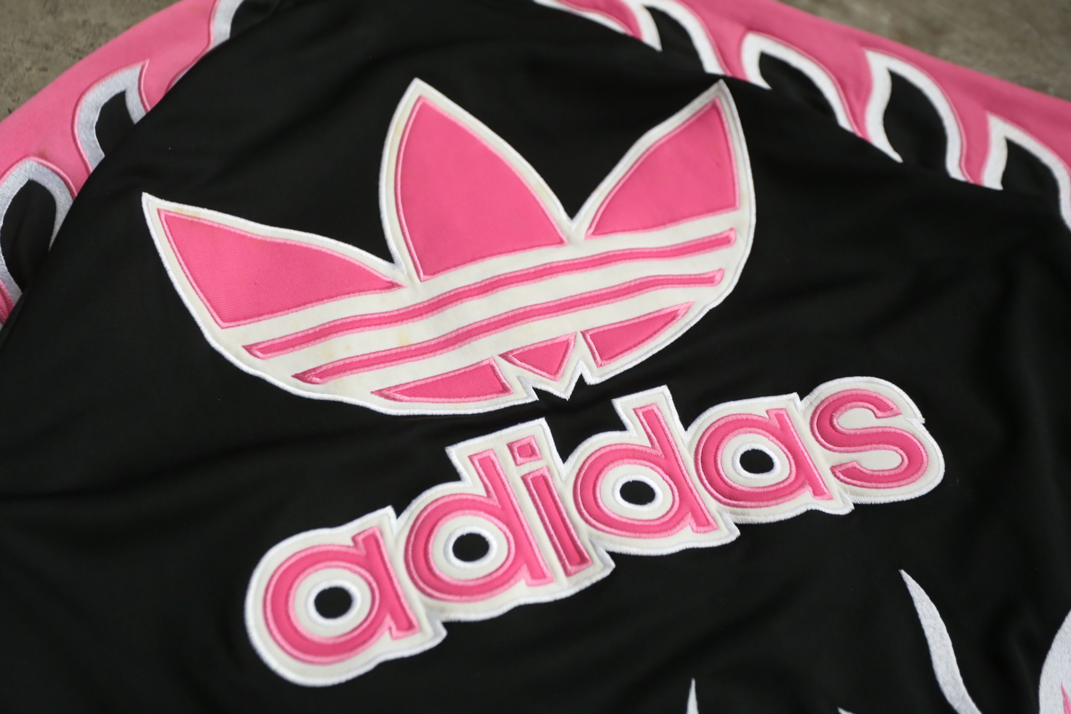 Adidas × Jeremy Scott Adidas - Jeremy Scott - S/S 11 - Pink Flames Bomber Jacket Size US L / EU 52-54 / 3 - 3 Thumbnail