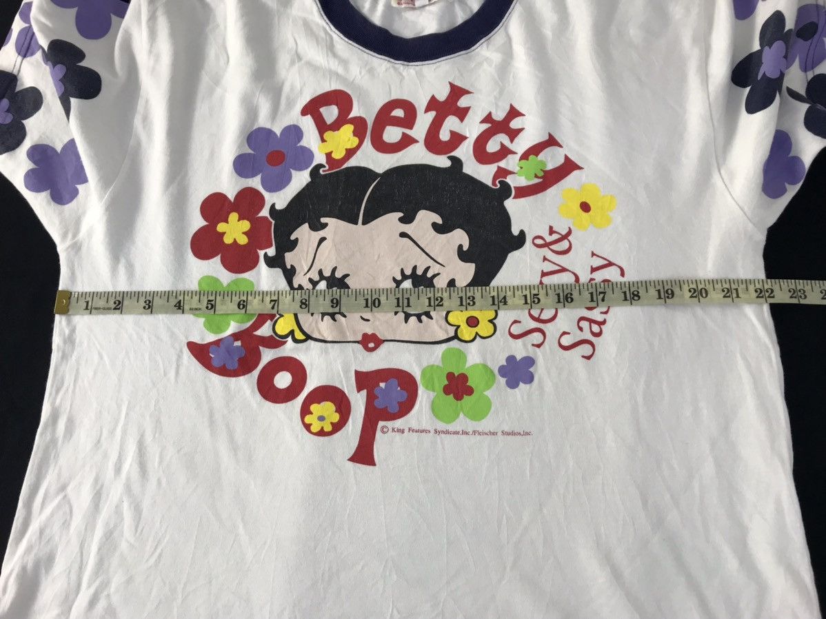 Japanese Brand Betty Boop Sexy & Sassy Floral Crewneck Printed Tee T-shirt Size L / US 10 / IT 46 - 9 Thumbnail