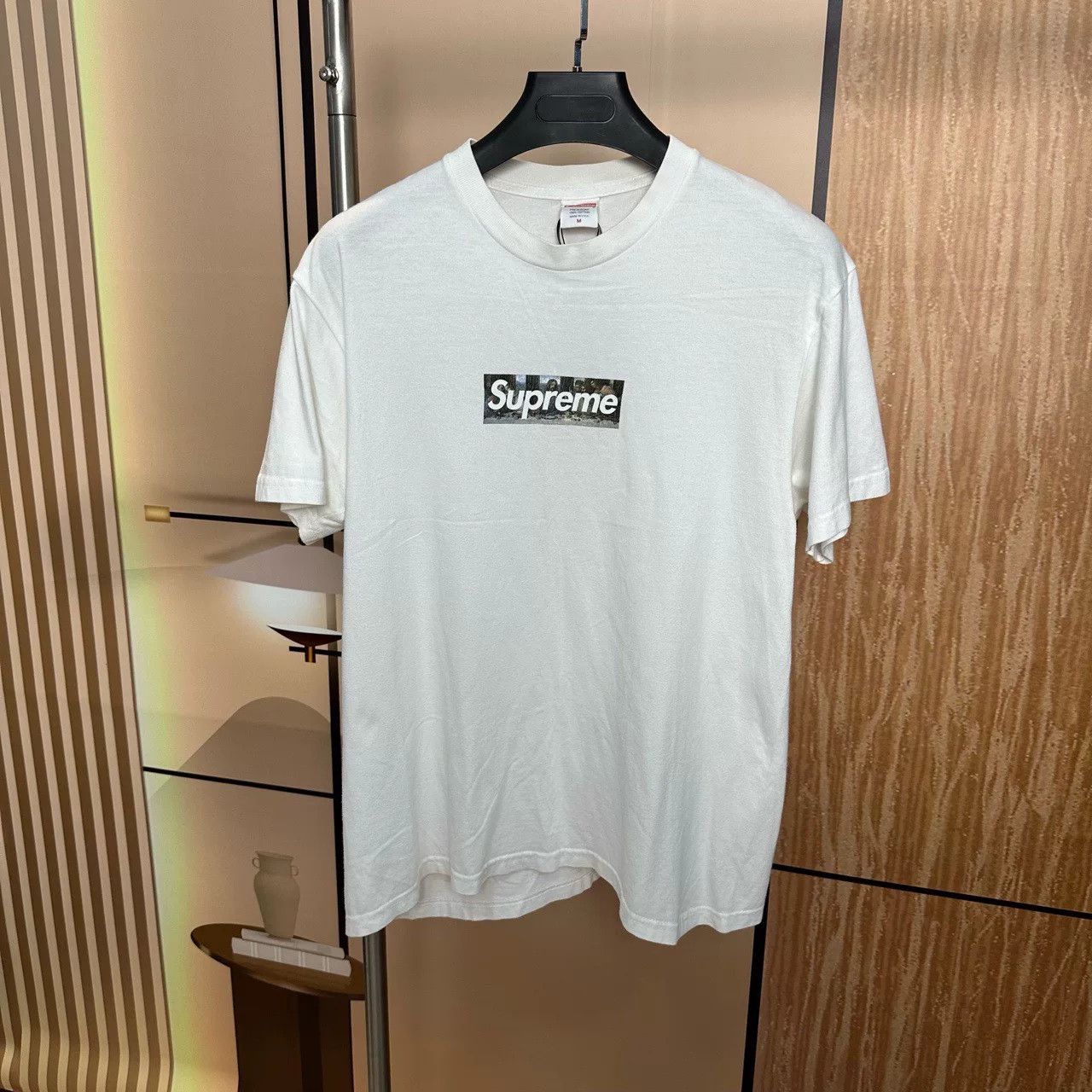 Japanese Brand Supreme Milan Limited Last Supper White Box Logo Tee M Size US M / EU 48-50 / 2 - 1 Thumbnail