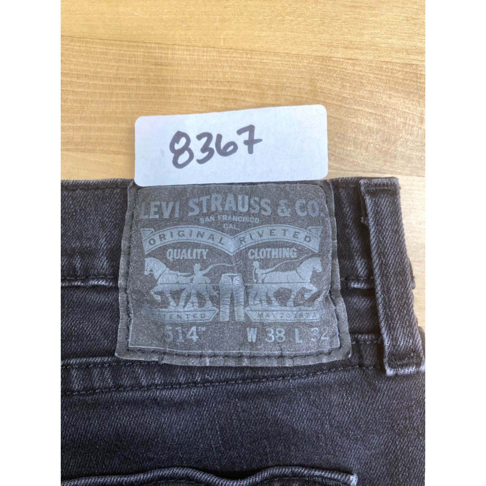 Levi's Levis 514 Jeans Mens 38x30 Black Denim Slim Straight Regular 30 Inseam Size US 38 / EU 54 - 4 Thumbnail
