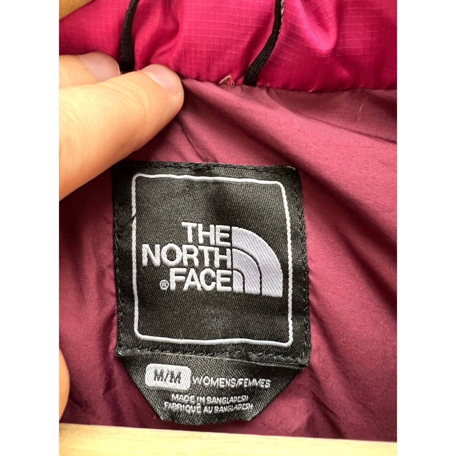 The North Face VINTAGE The North Face 700 Nuptse Puffer Vest Pink Womens M Shirt Vest Pink Womens 90s? Size M / US 6-8 / IT 42-44 - 5 Thumbnail