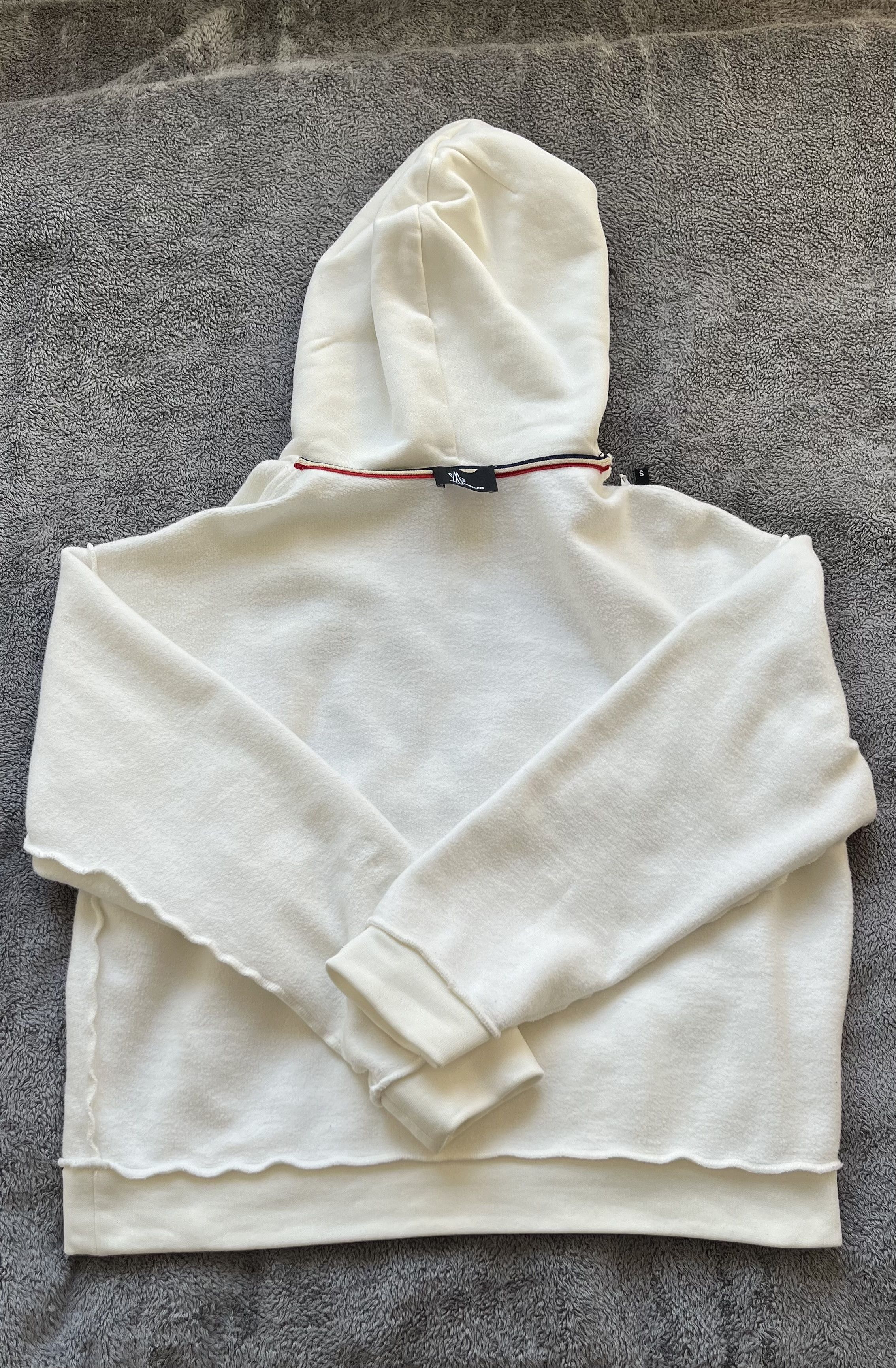 Moncler Grenoble Moncler Grenoble Logo Print Hoodie Size US S / EU 44-46 / 1 - 10 Thumbnail