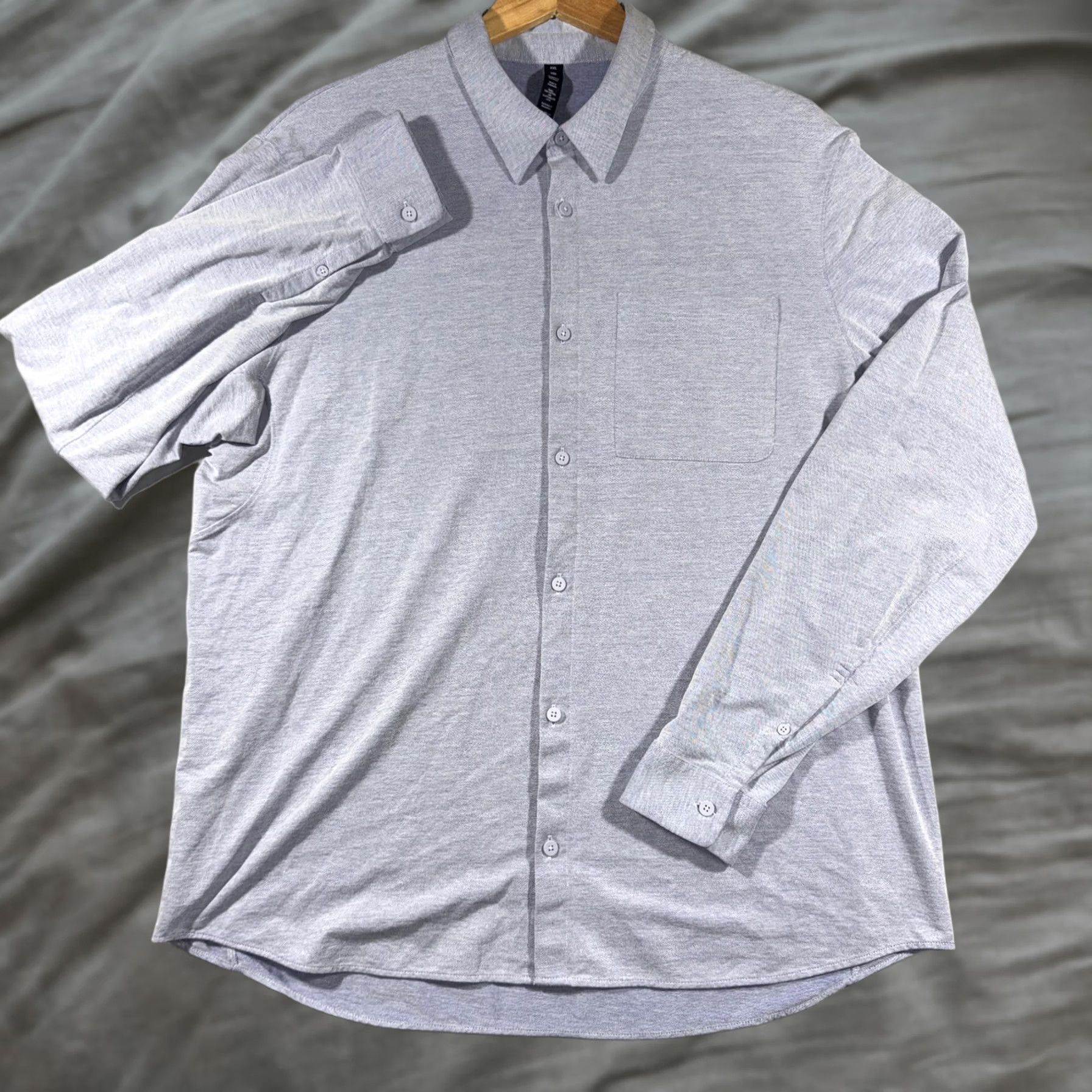 Lululemon Lululemon Athletica Shirt Mens 2XL Gray Jersey Knit Button Front Long Sleeve Size US XXL / EU 58 / 5 - 1 Thumbnail