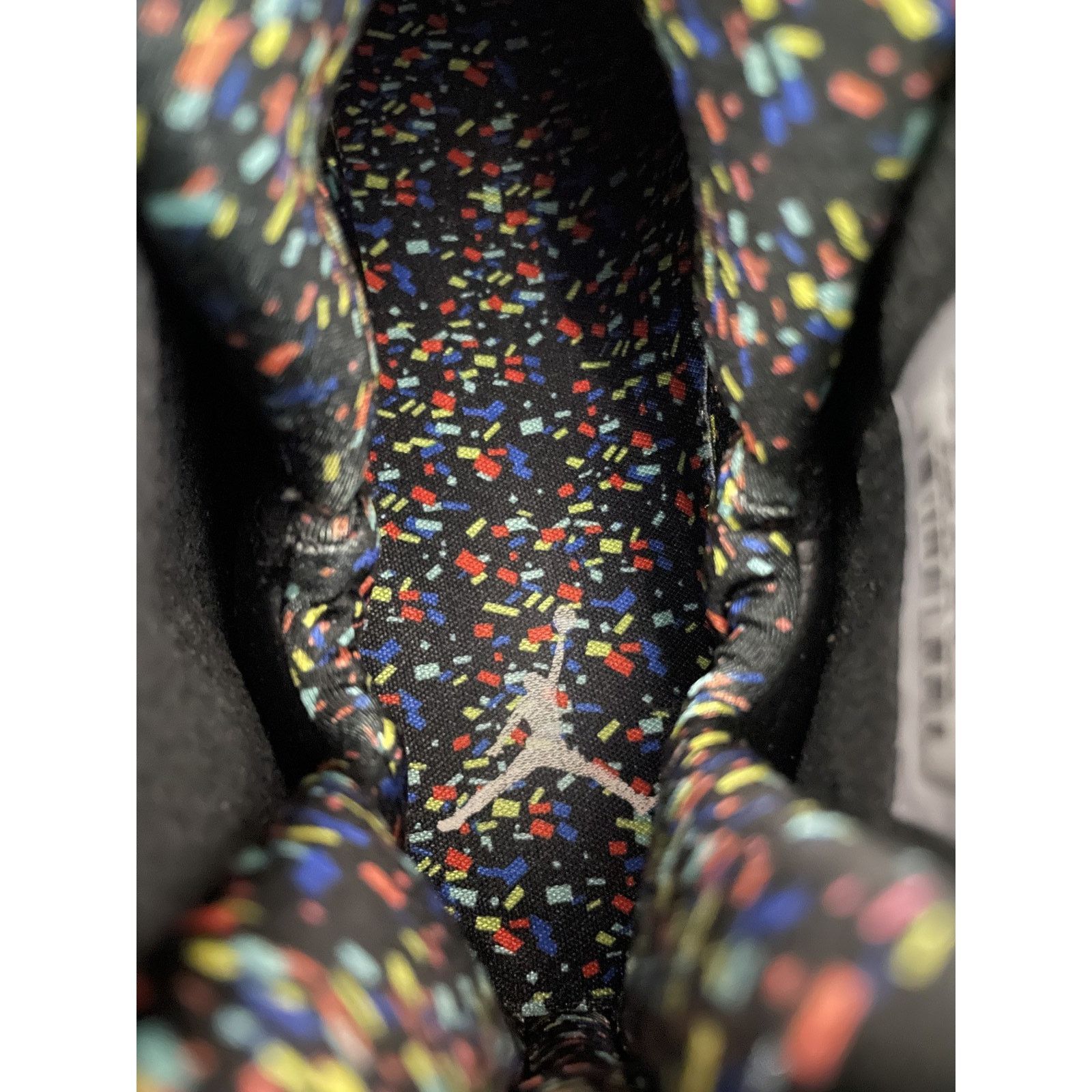 Nike NIKE JORDAN 8 CONFETTI SIZE 12 PREOWNED Size US 12 / EU 45 - 7 Thumbnail