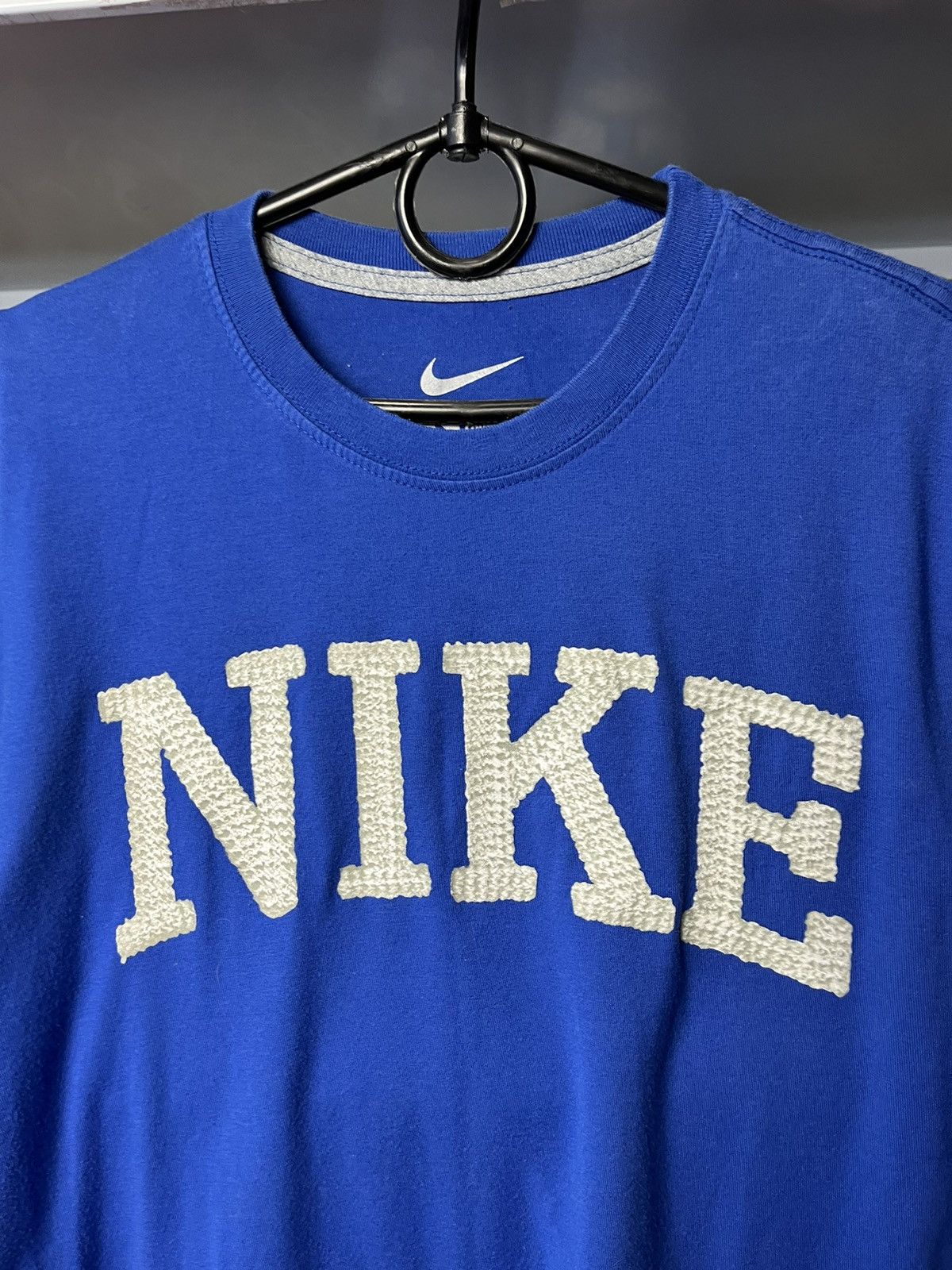Nike Vintage Nike 90s Faded Big Swoosh Center Logo Tee Shirt Size US S / EU 44-46 / 1 - 6 Thumbnail