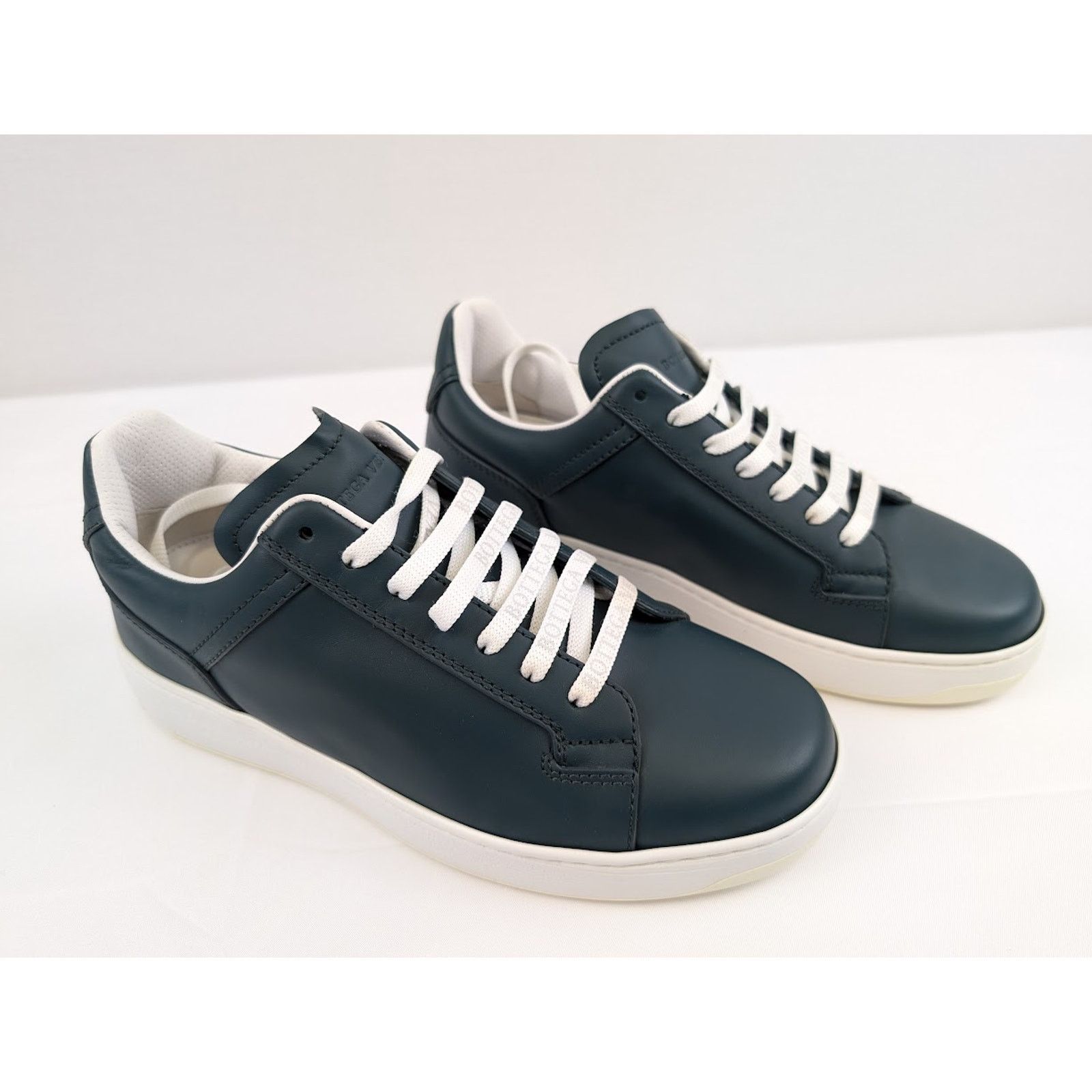 Bottega Veneta o1rshd1 Bolt Calf Low-Top Sneakers in Ottanio Size US 8.5 / EU 41-42 - 13 Thumbnail