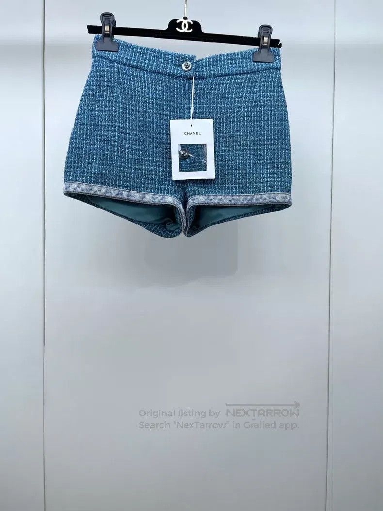 Chanel Chanel 22P Peacock Blue Denim Wrapped Tweed Shorts Size 42" / US 20 - 1 Thumbnail