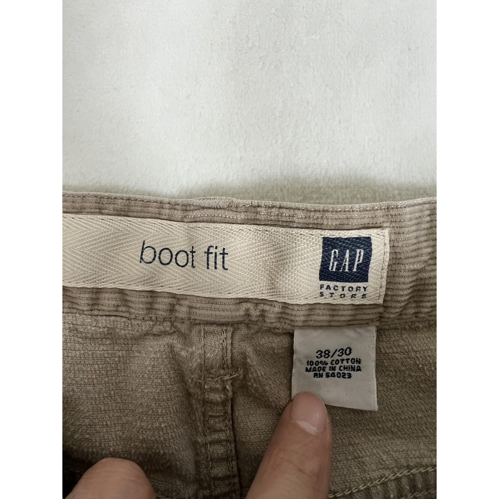 Gap Vintage Gap Corduroy Boot Fit Bootcut Pants Mens 34x30 Beige Size US 34 / EU 50 - 4 Thumbnail