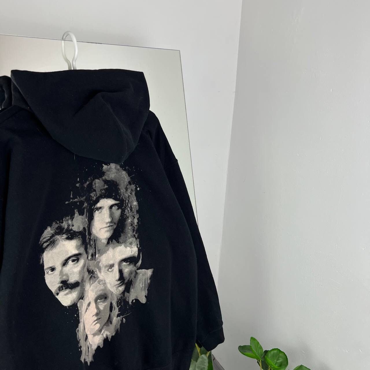 Band Tees Queen Vintage Zip Hoodie Y2K Official Merch Rock Band Size US XXL / EU 58 / 5 - 3 Thumbnail