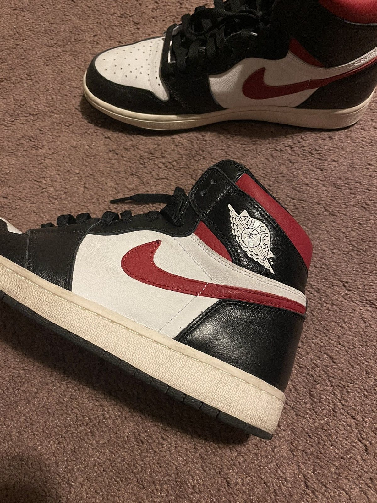 Jordan Brand Air Jordan 1 High Gym Red Size US 9.5 / EU 42-43 - 2 Thumbnail