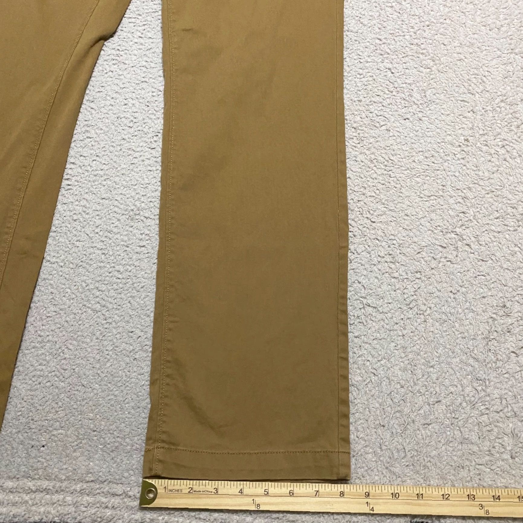 Vintage Columbia Slim Chino Pants Beige Mid Rise 36x32 Mens Regular Straight Flat Front Pocket Pockets Casual Workwear 90s/Preppy Size US 36 / EU 52 - 4 Thumbnail