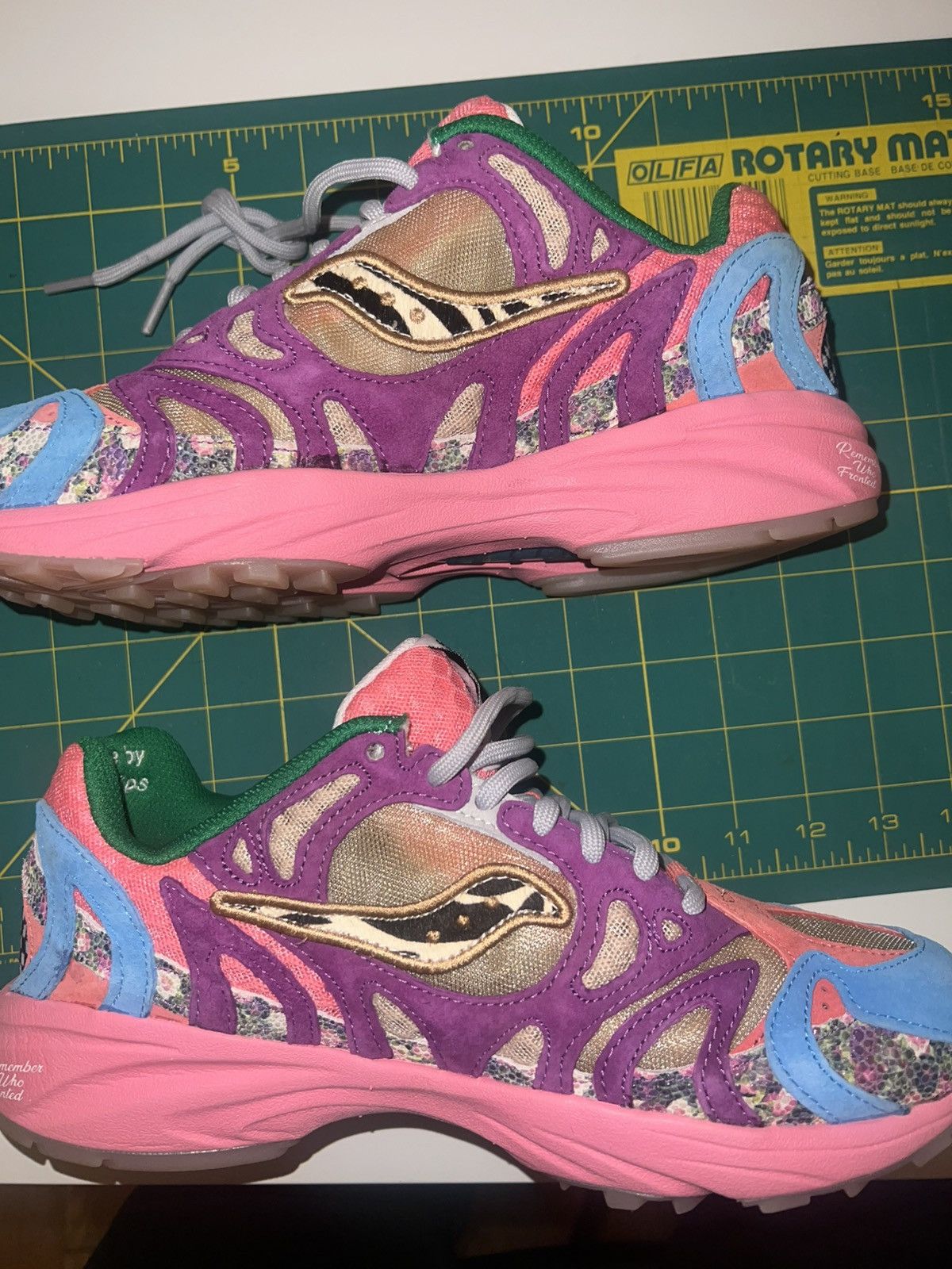 Saucony Jae Tips Saucony Azura 2000 Remember who fronted sz 8 Size US 8 / EU 41 - 2 Thumbnail