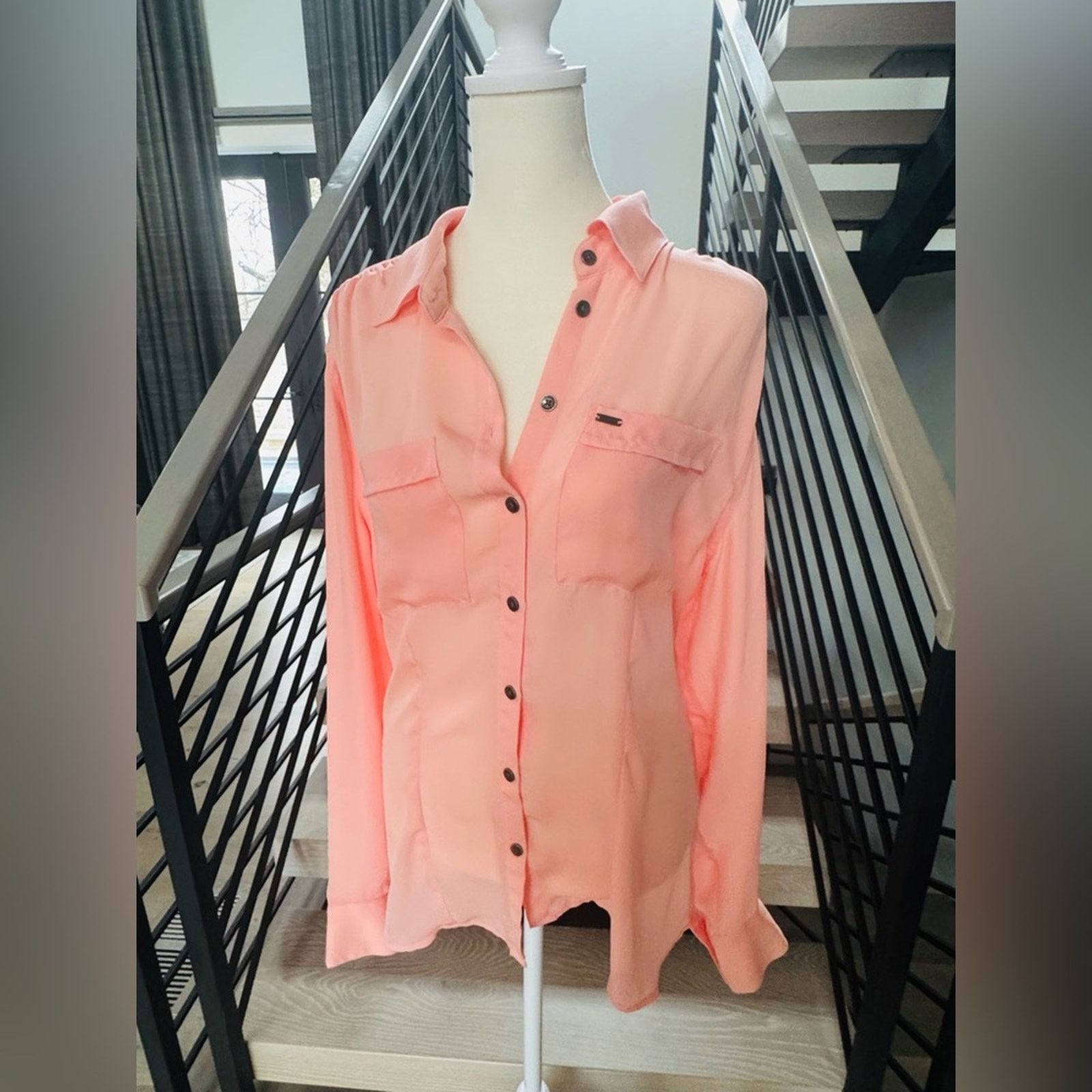 Guess Guess Y2K Coral Button-Down Shirt for Women size S Size S / US 4 / IT 40 - 1 Thumbnail