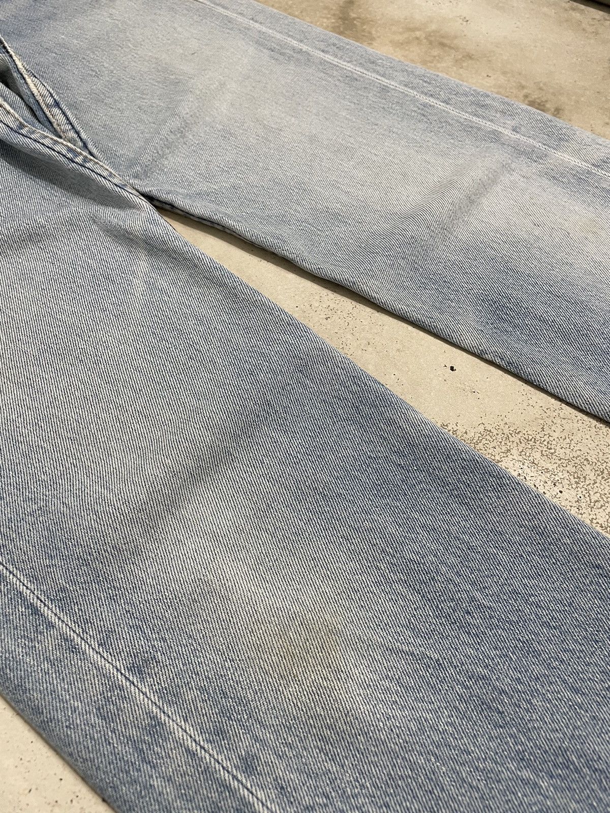 Levi's Vintage Levi’s 501 Light Wash Buttonfly Distressed USA Made Size US 27 - 16 Thumbnail